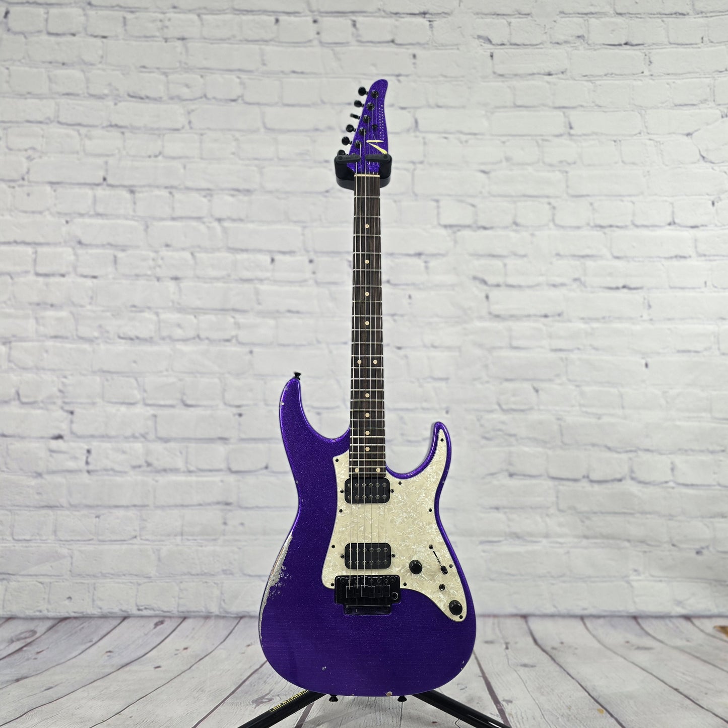 Anderson Guitarworks Guardian Angel Player 6 String Electic Guitar Big Sparkle Purple In-Distress Level 2