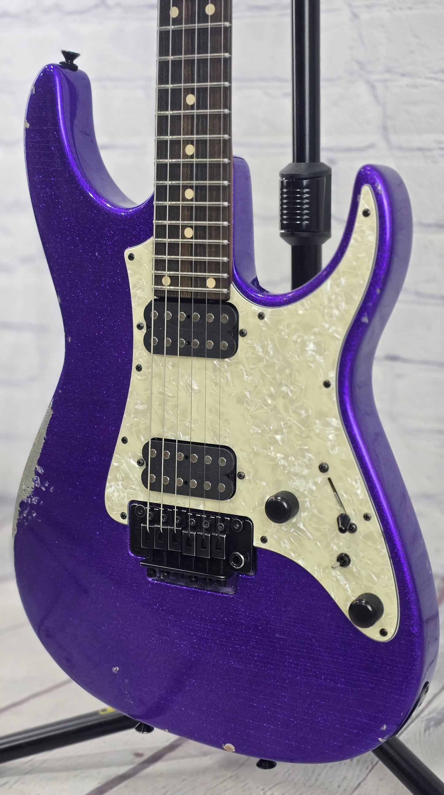 Anderson Guitarworks Guardian Angel Player 6 String Electic Guitar Big Sparkle Purple In-Distress Level 2