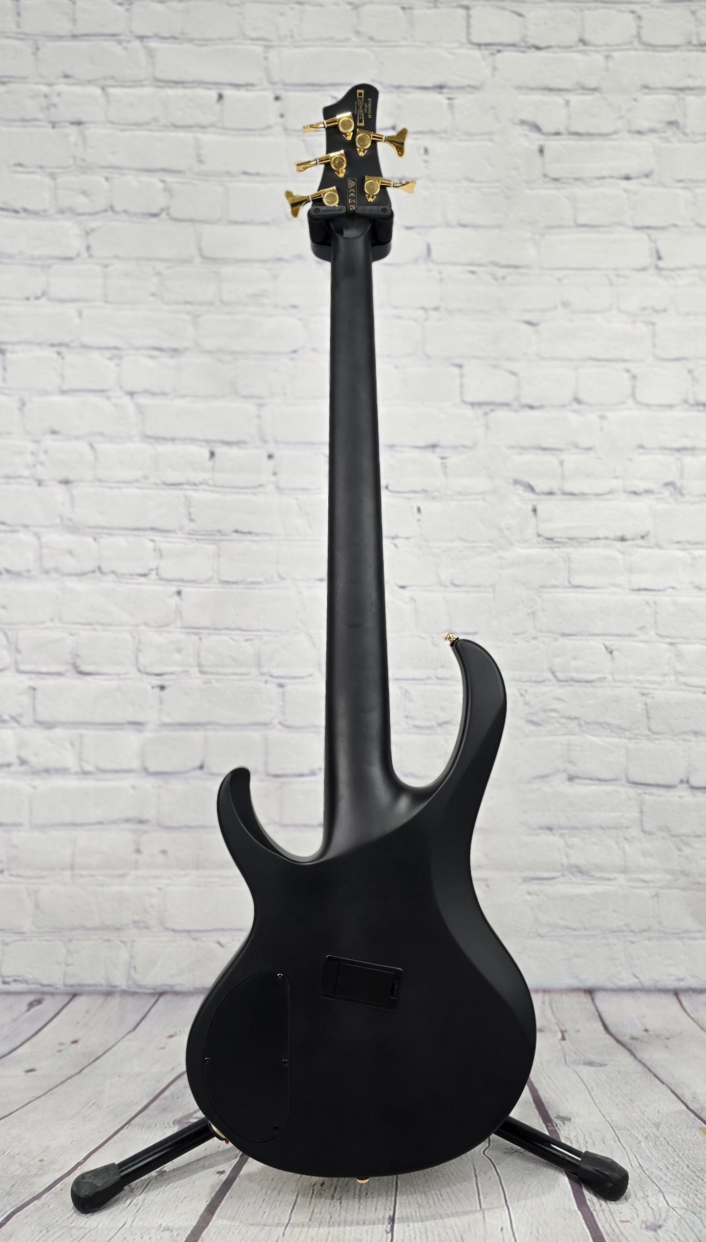 Ibanez Bass Workshop BTB605LM BKF 5 String Multiscale Bass Black Flat