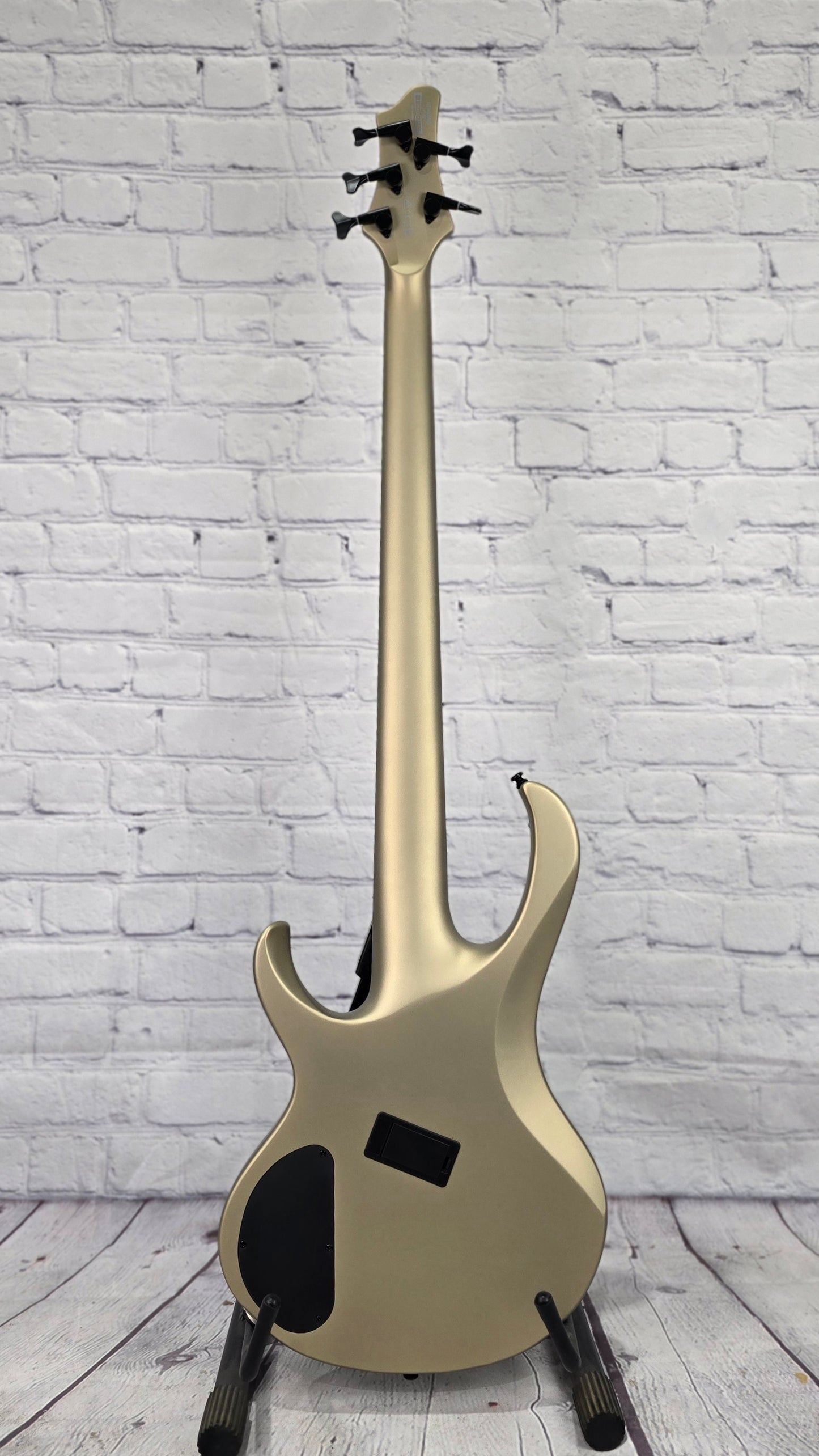 Ibanez Bass Workshop BTB605MS SOM 5 String Multiscale Bass Solar Eclipse Matte