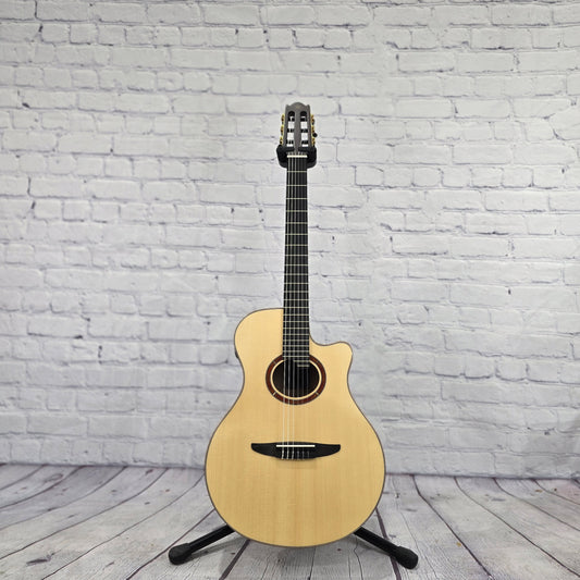 Yamaha NTX5 Nylon String Classical Acoustic Guitar Natural Spruce Top