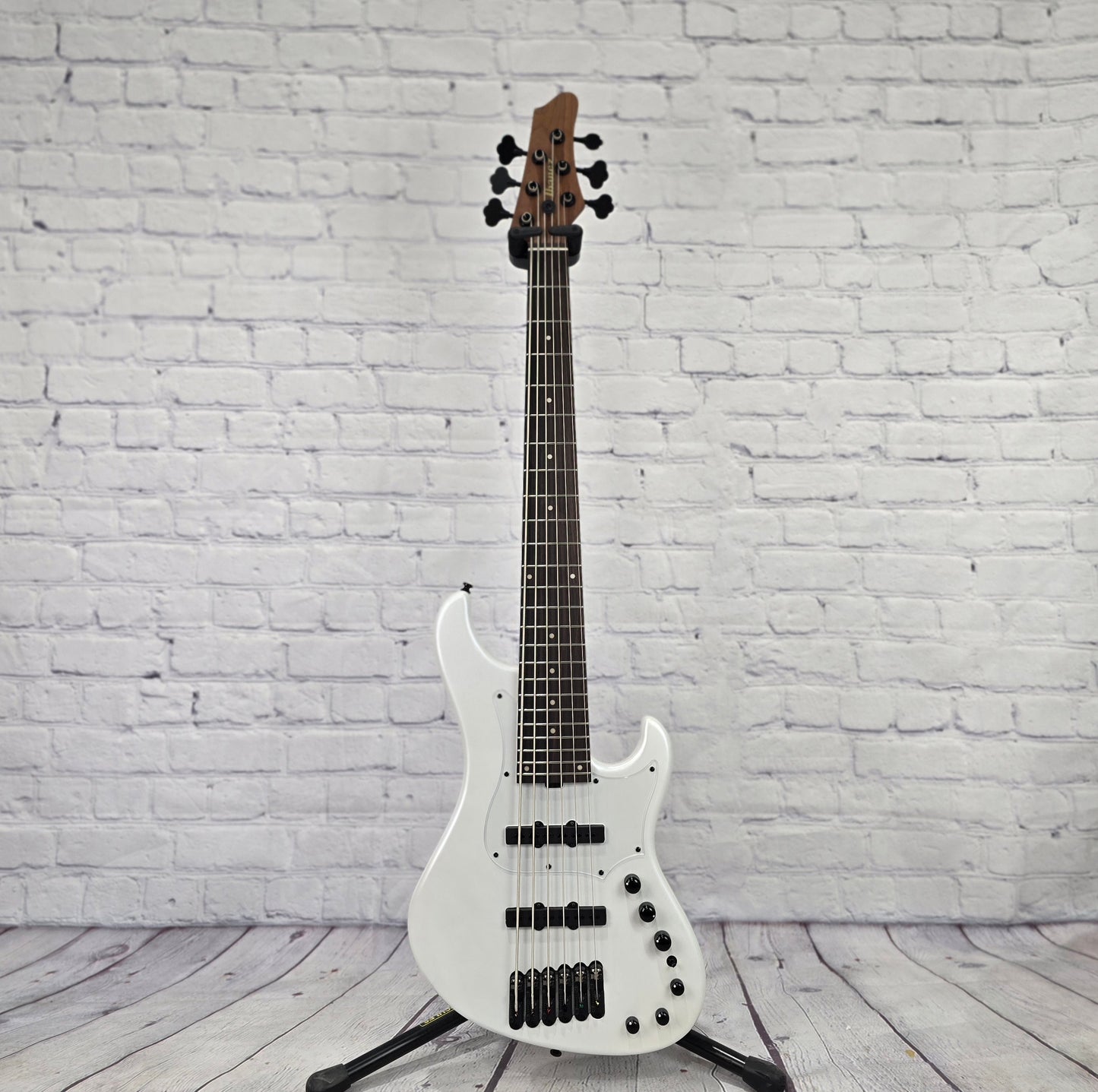 Ibanez Mode MDM1006 PW 6 String Bass Pearl White