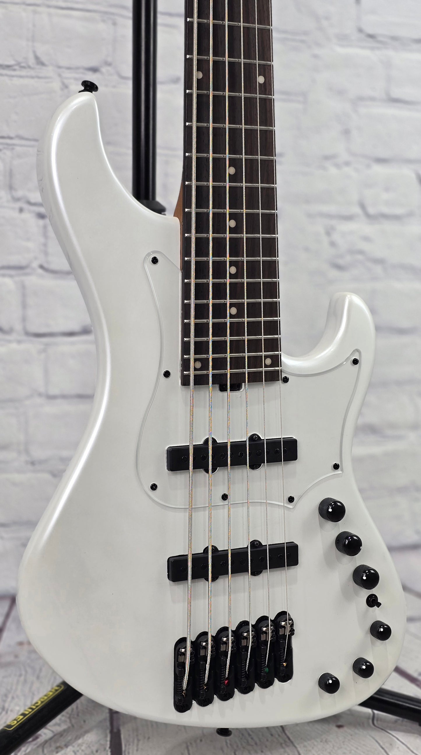 Ibanez Mode MDM1006 PW 6 String Bass Pearl White