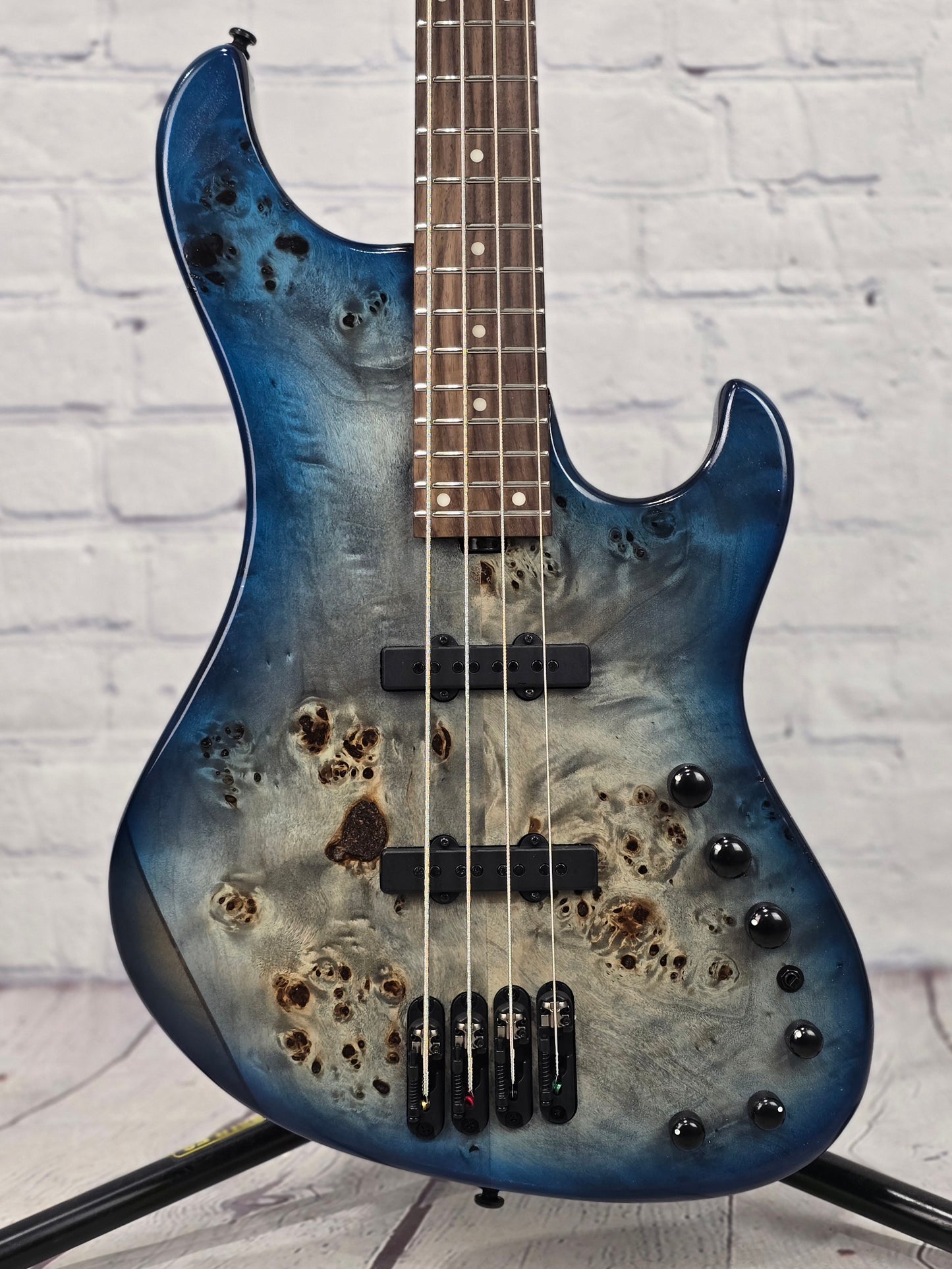 Ibanez Mode MDM1600 CTL 4 String Bass Cosmic Blue Starburst Low Gloss