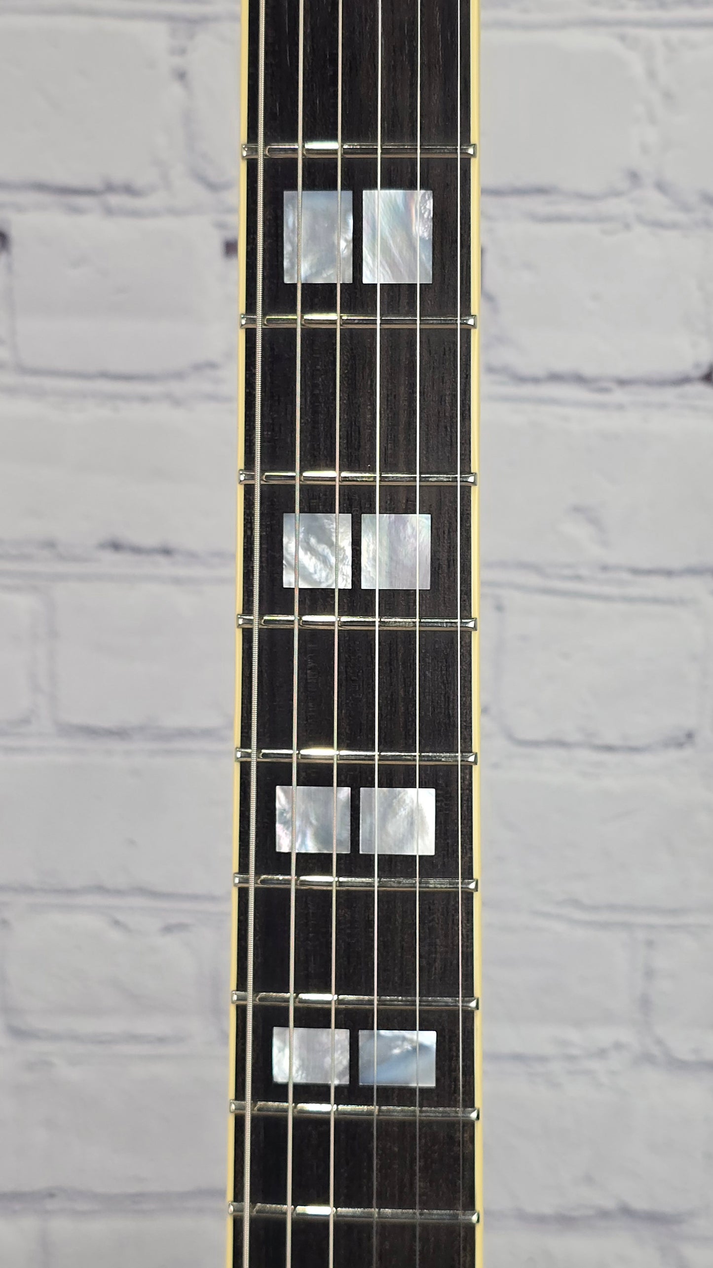 Yamaha Guitars SA2200 VS Japan Crafted Semi-Hollow 6 String Electric Guitar Violin Sunburst