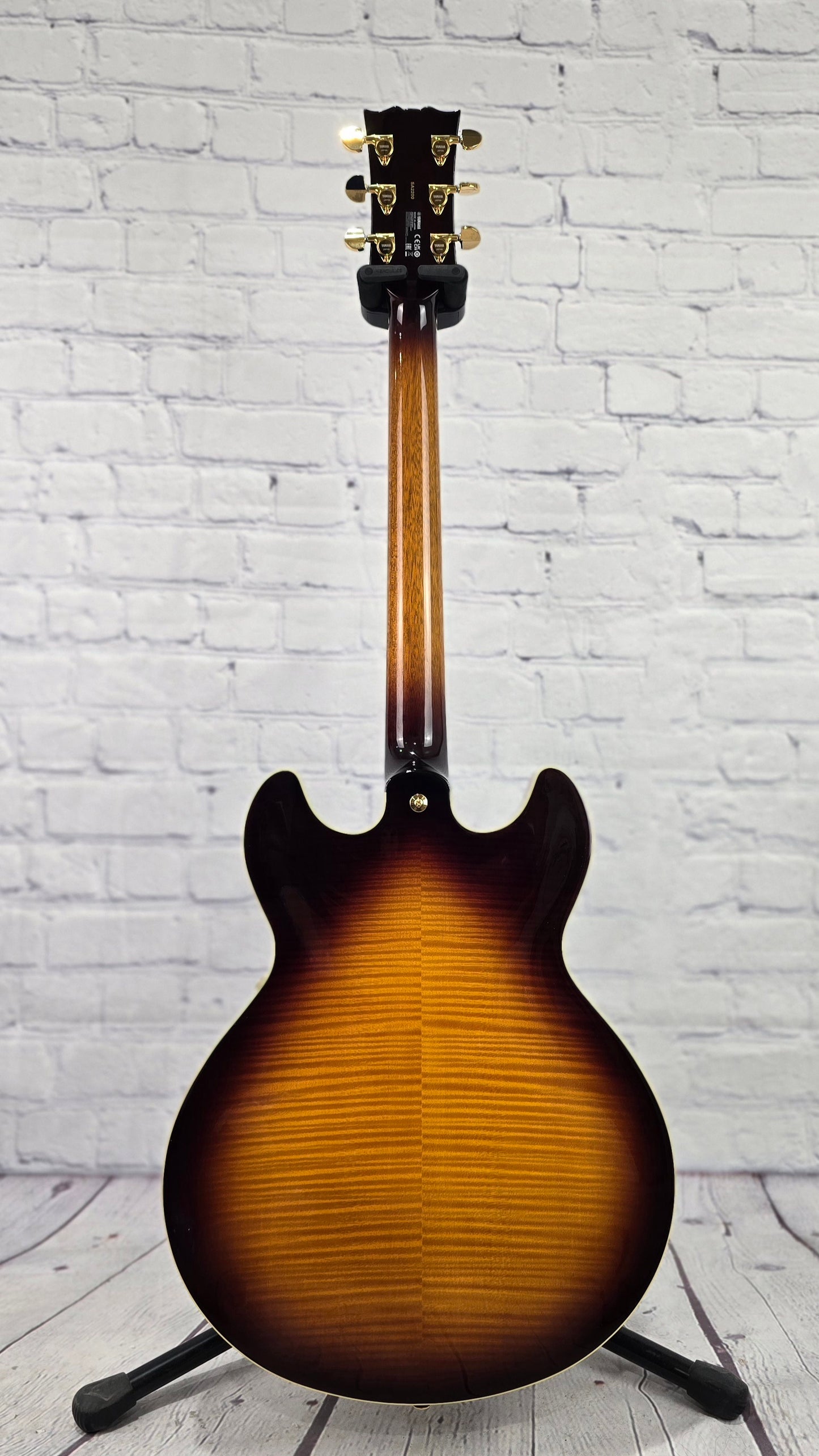 Yamaha Guitars SA2200 VS Japan Crafted Semi-Hollow 6 String Electric Guitar Violin Sunburst