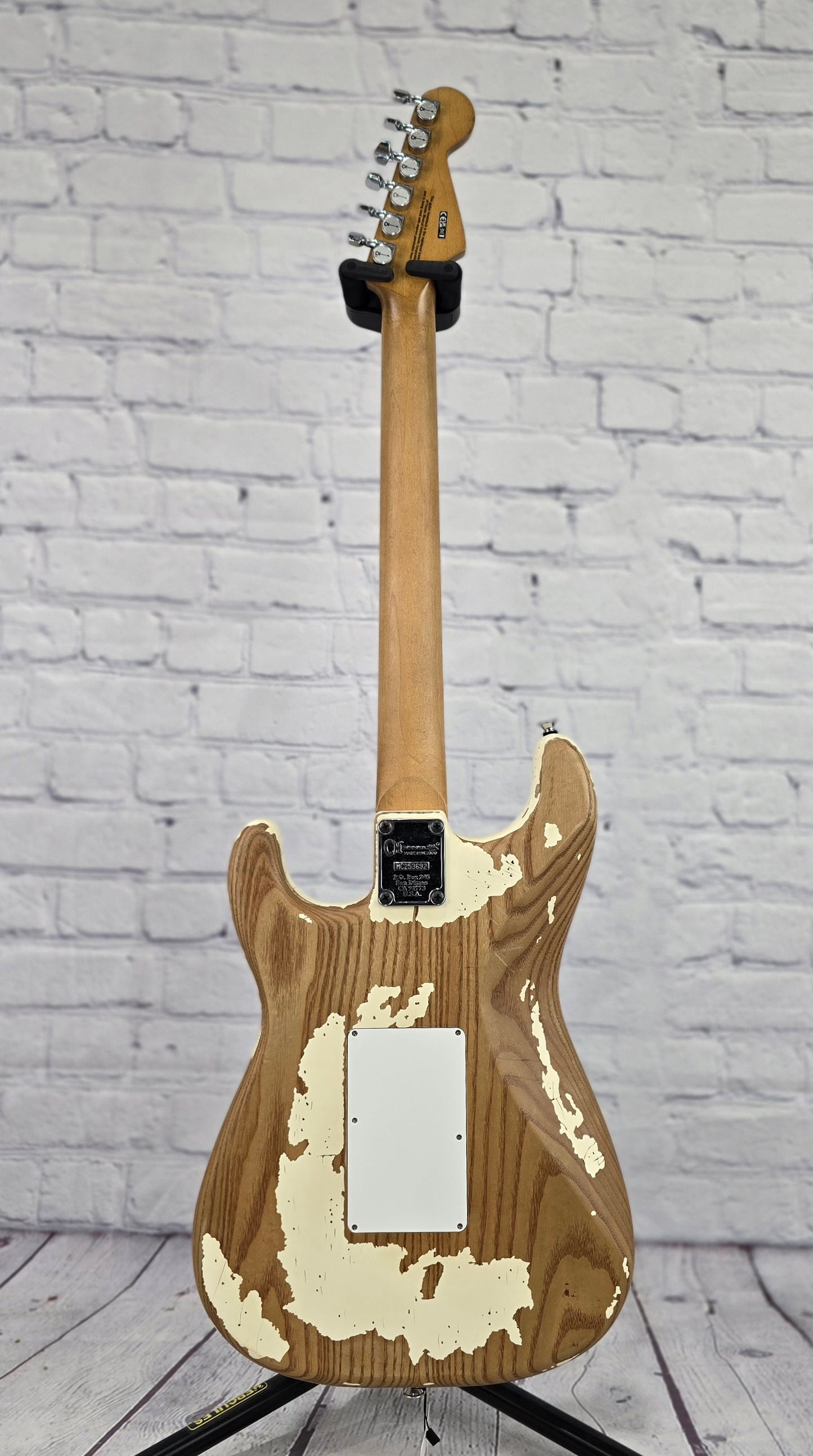 Charvel Guitars Henrik Danhage Limited Edition Signature Pro-Mod So-Cal Style 1 HS FR M White Relic