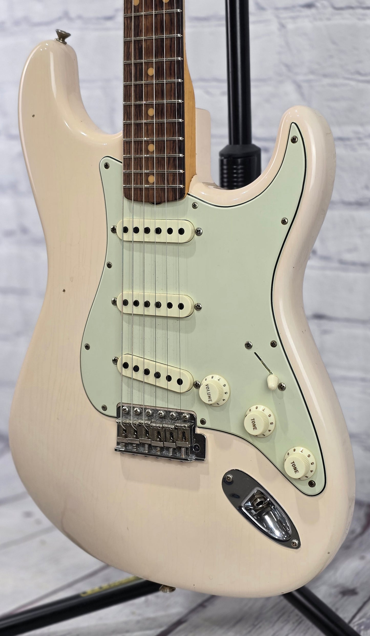 USED Fender Custom Shop '59 Stratocaster Journeyman Relic 6 String Electric Guitar Super Faded Shell Pink
