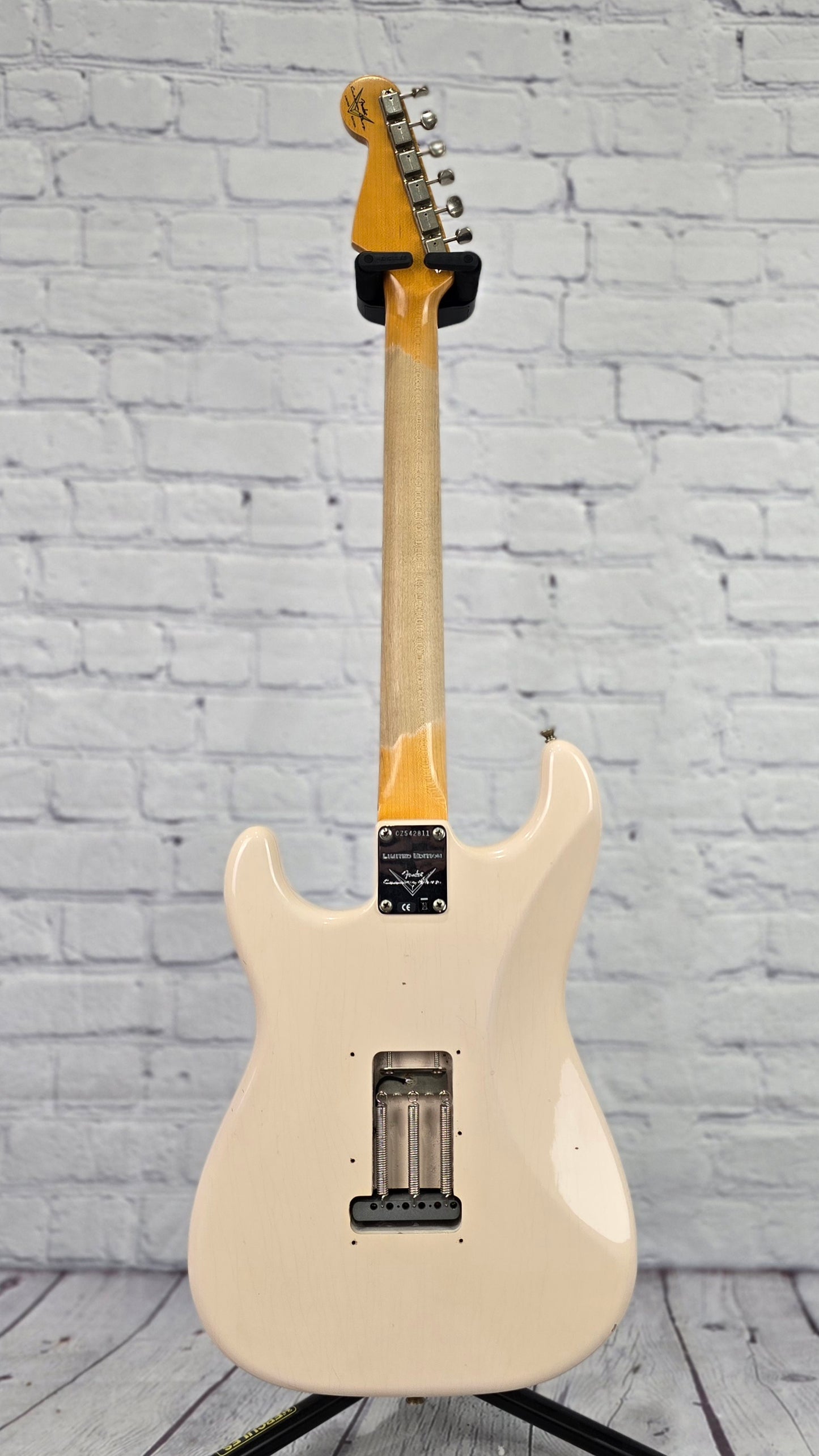 USED Fender Custom Shop '59 Stratocaster Journeyman Relic 6 String Electric Guitar Super Faded Shell Pink