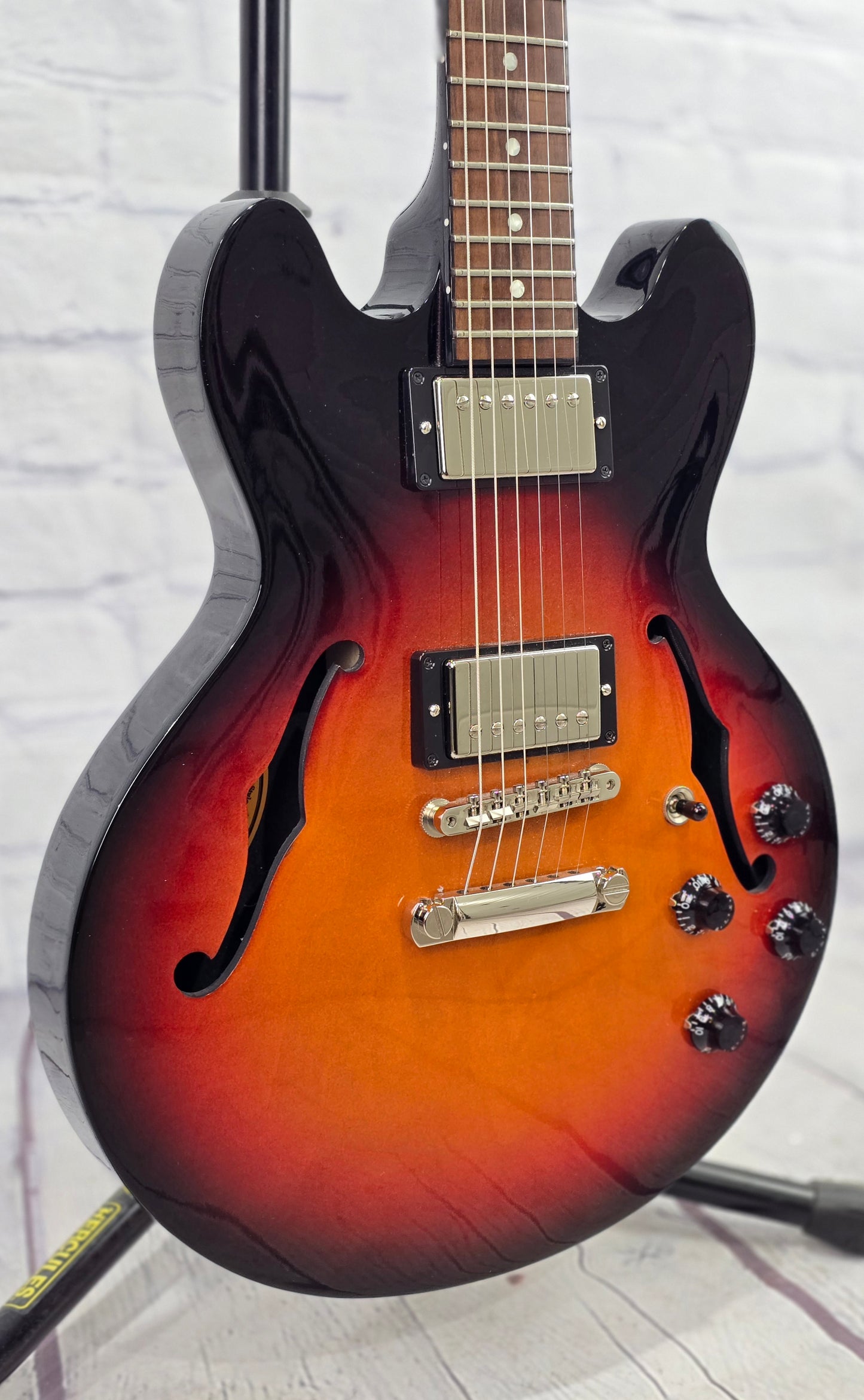 USED Gibson USA ES-339 Studio 6 String Electric Guitar Ginger Burst