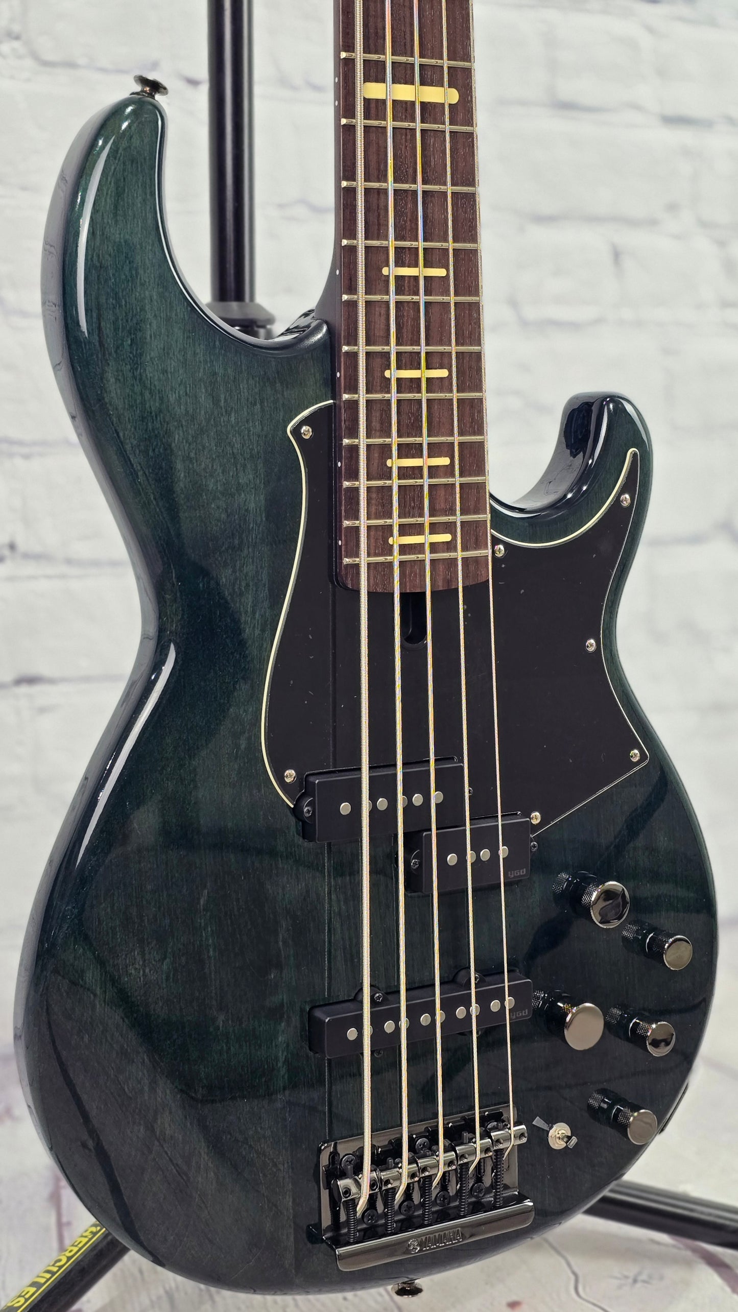 Yamaha BB735A IBL Electric 5 String Bass Indigo Blue