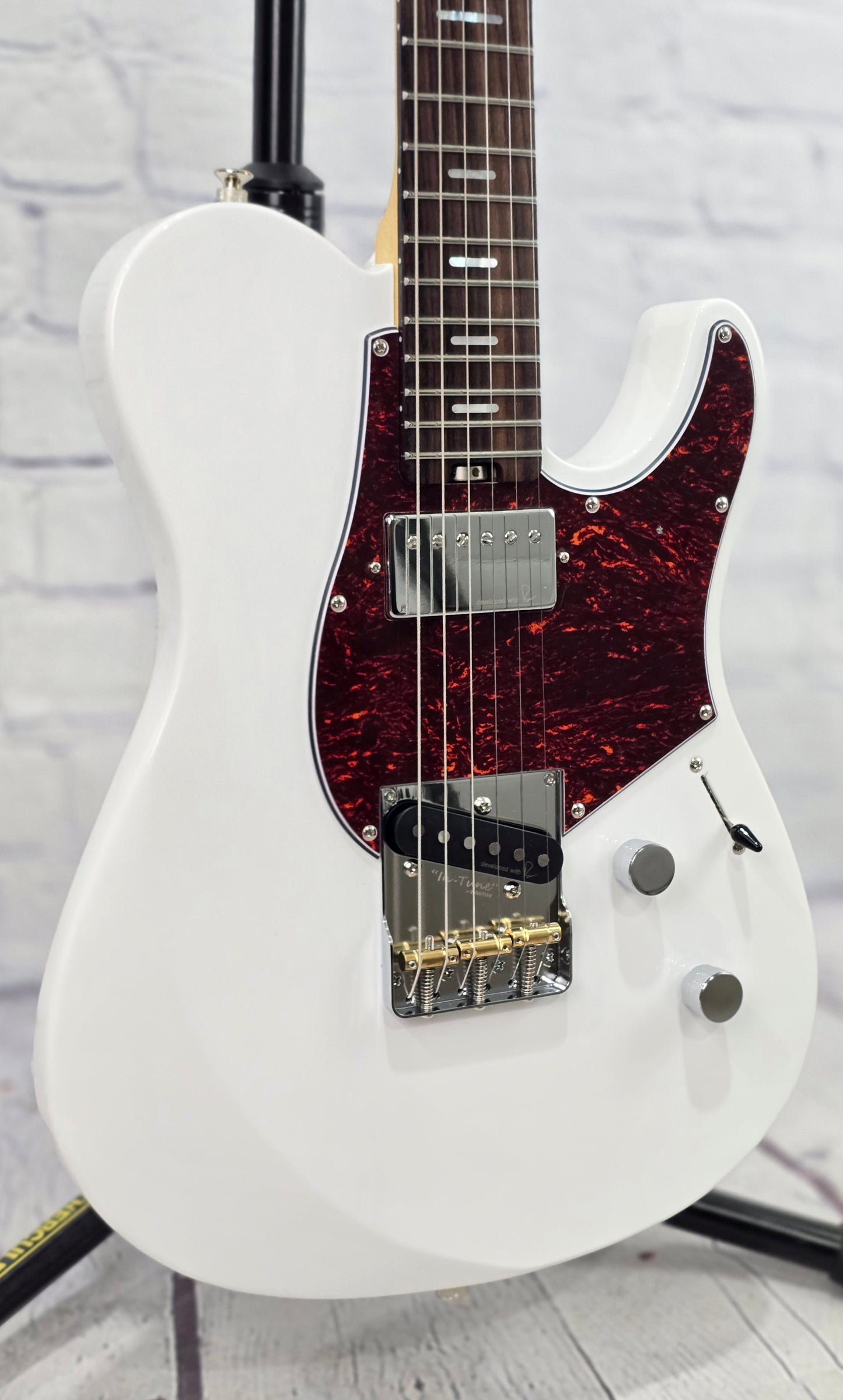 Yamaha Pacifica PACP11S SWH Professional 6 String Electric Guitar Shell White