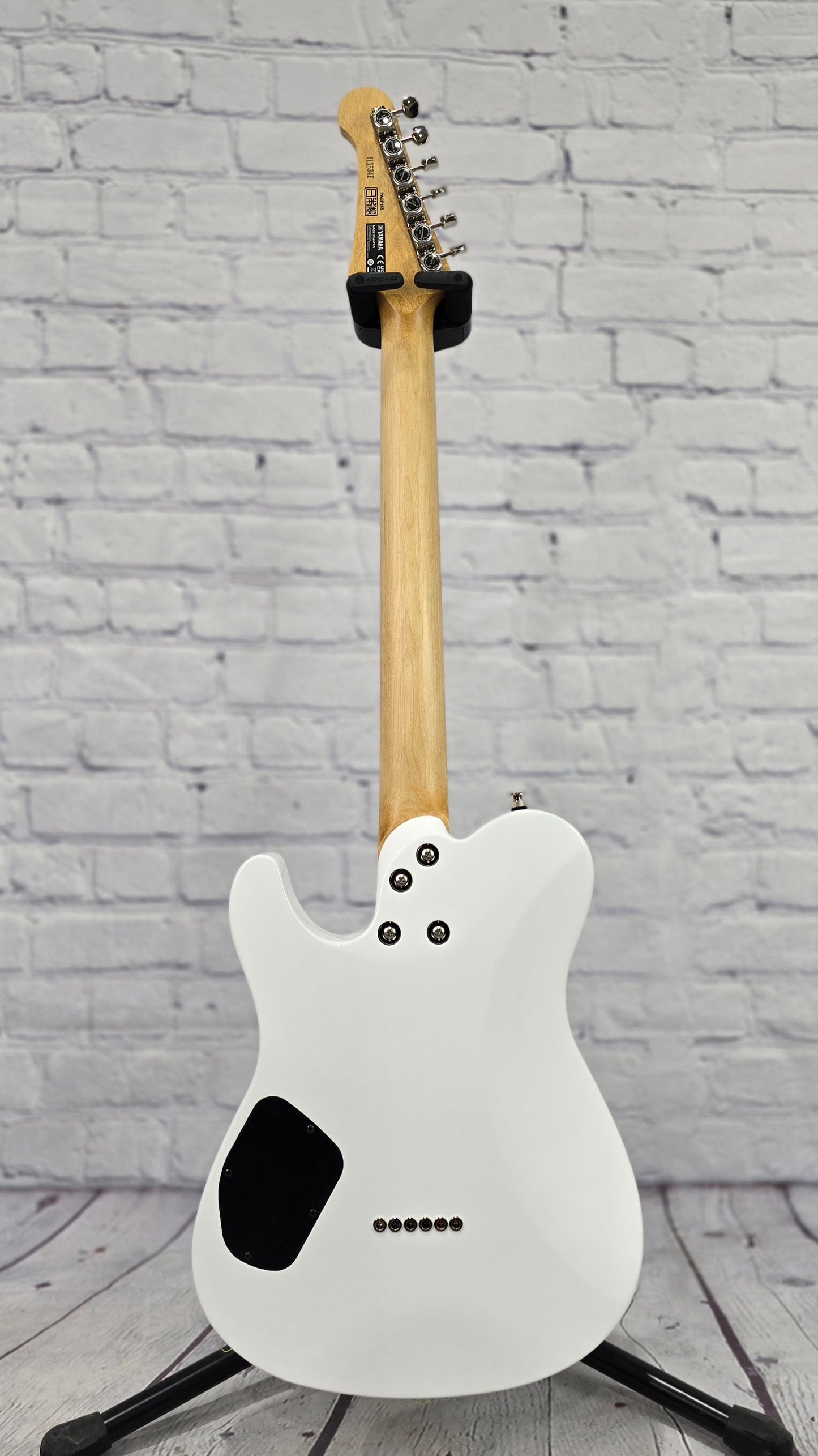 Yamaha Pacifica PACP11S SWH Professional 6 String Electric Guitar Shell White