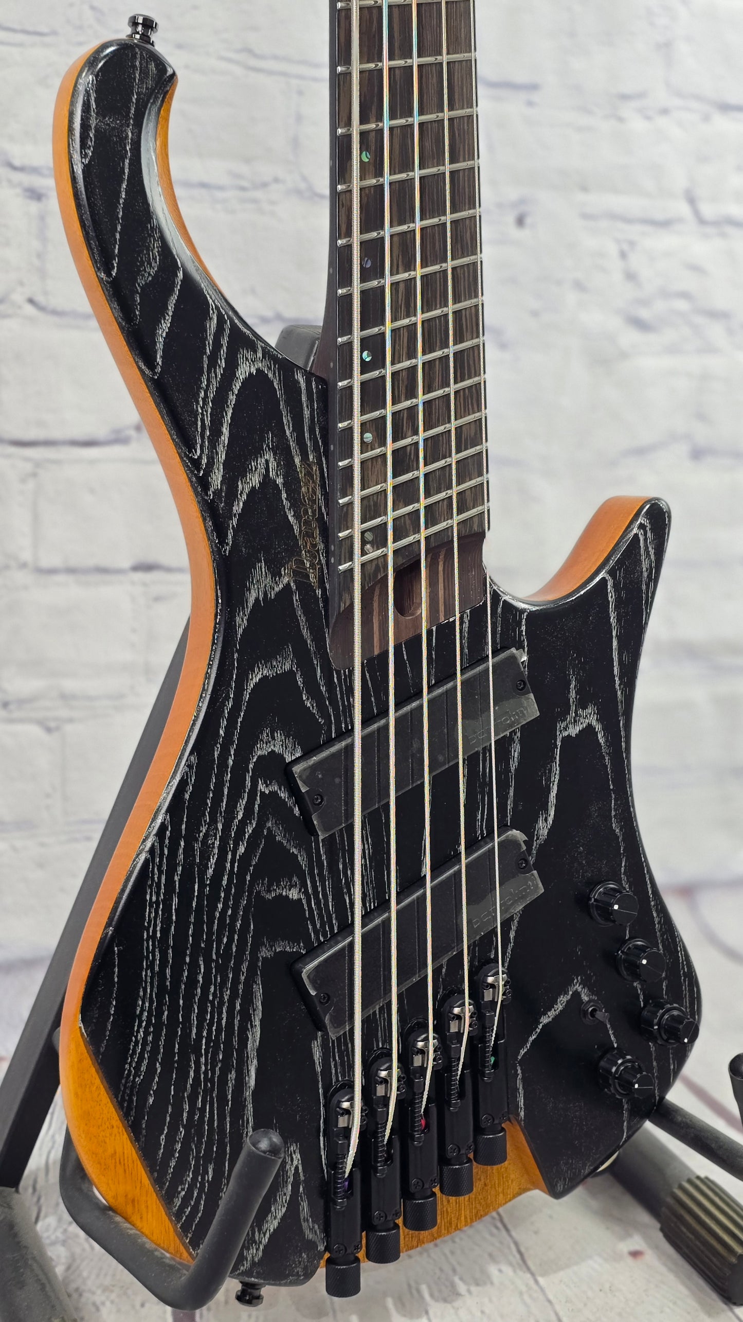 Ibanez Bass Workshop EHB1135MS SKL 5 String Multiscale Bass Silver Wave Black Low Gloss