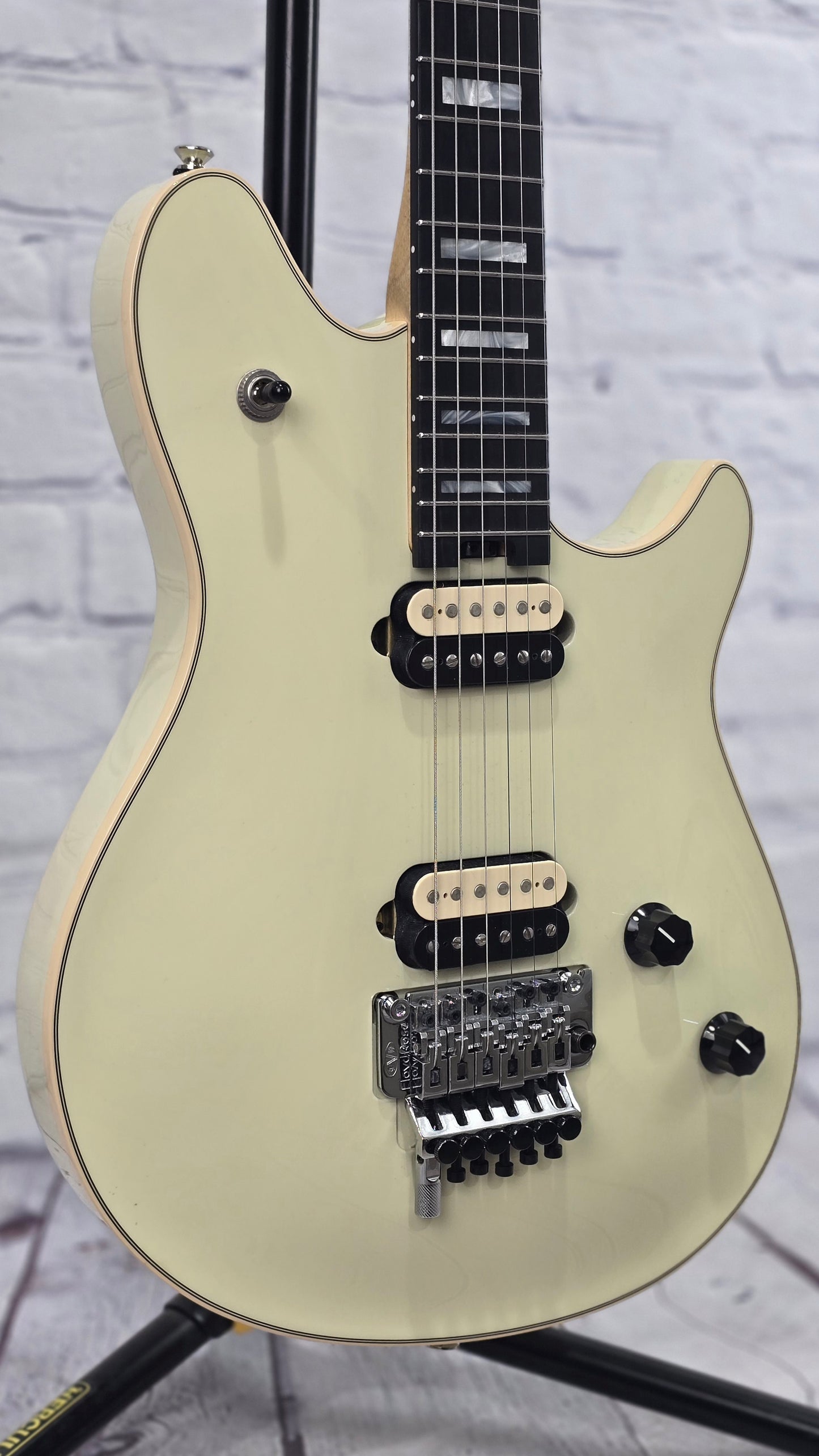 USED EVH Guitars Wolfgang USA 6 String Electric Guitar Gloss Ivory