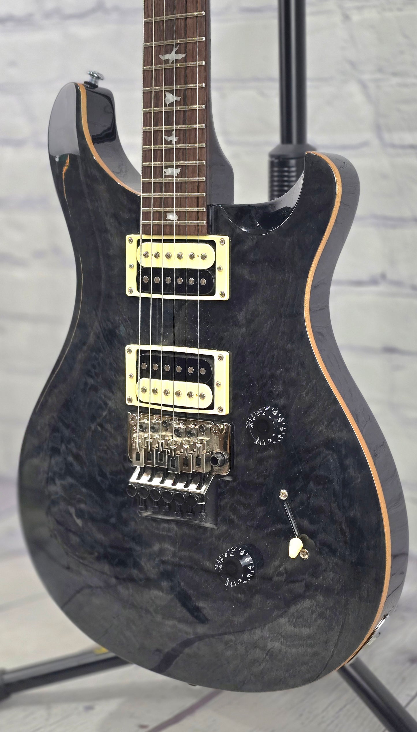 USED Paul Reed Smith PRS Guitars SE Custom 24 Floyd Rose Electric Guitar Grey Black