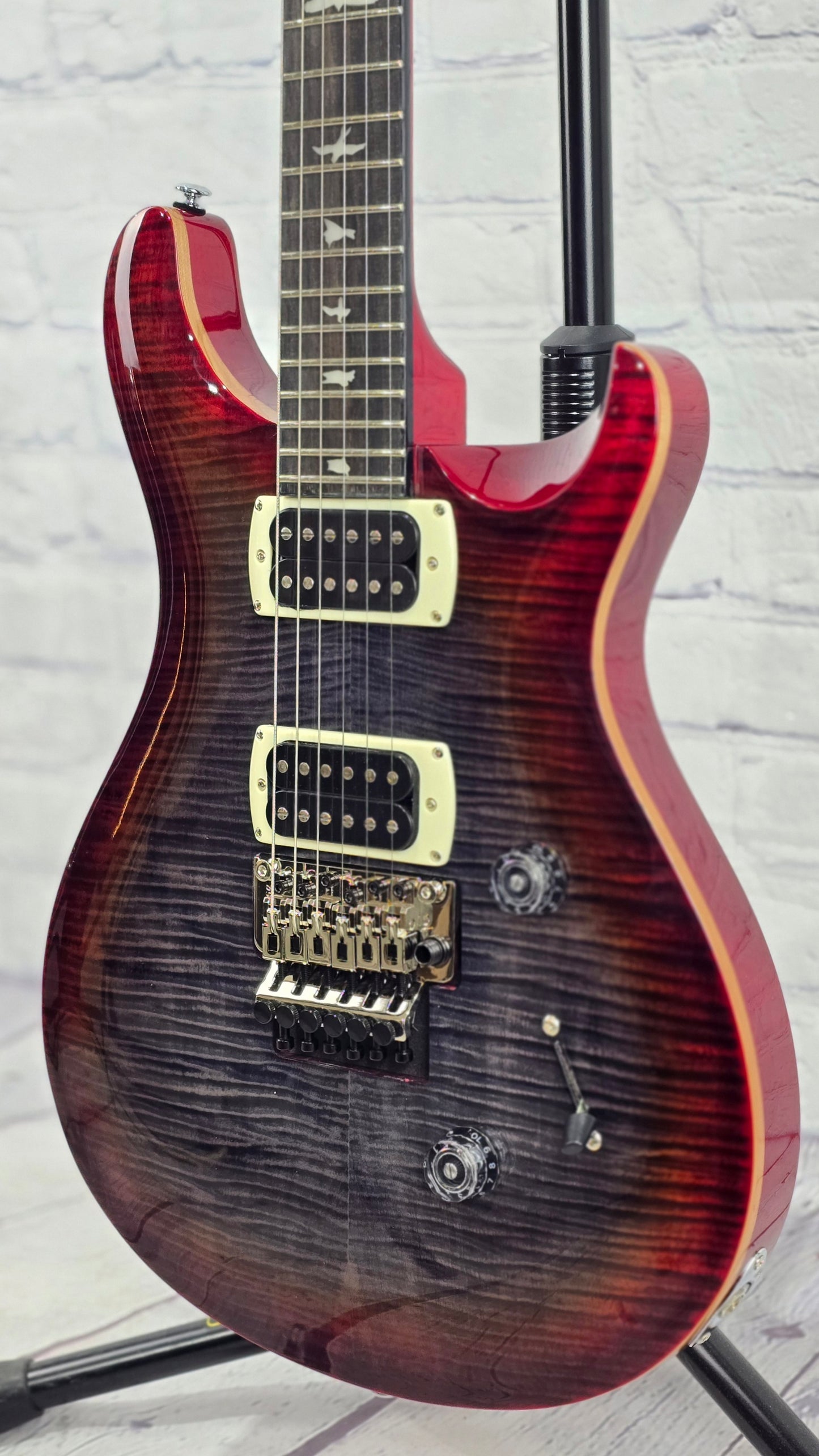 Paul Reed Smith PRS Guitars SE Custom 24 Floyd Rose Electric Guitar Charcoal Cherry Burst