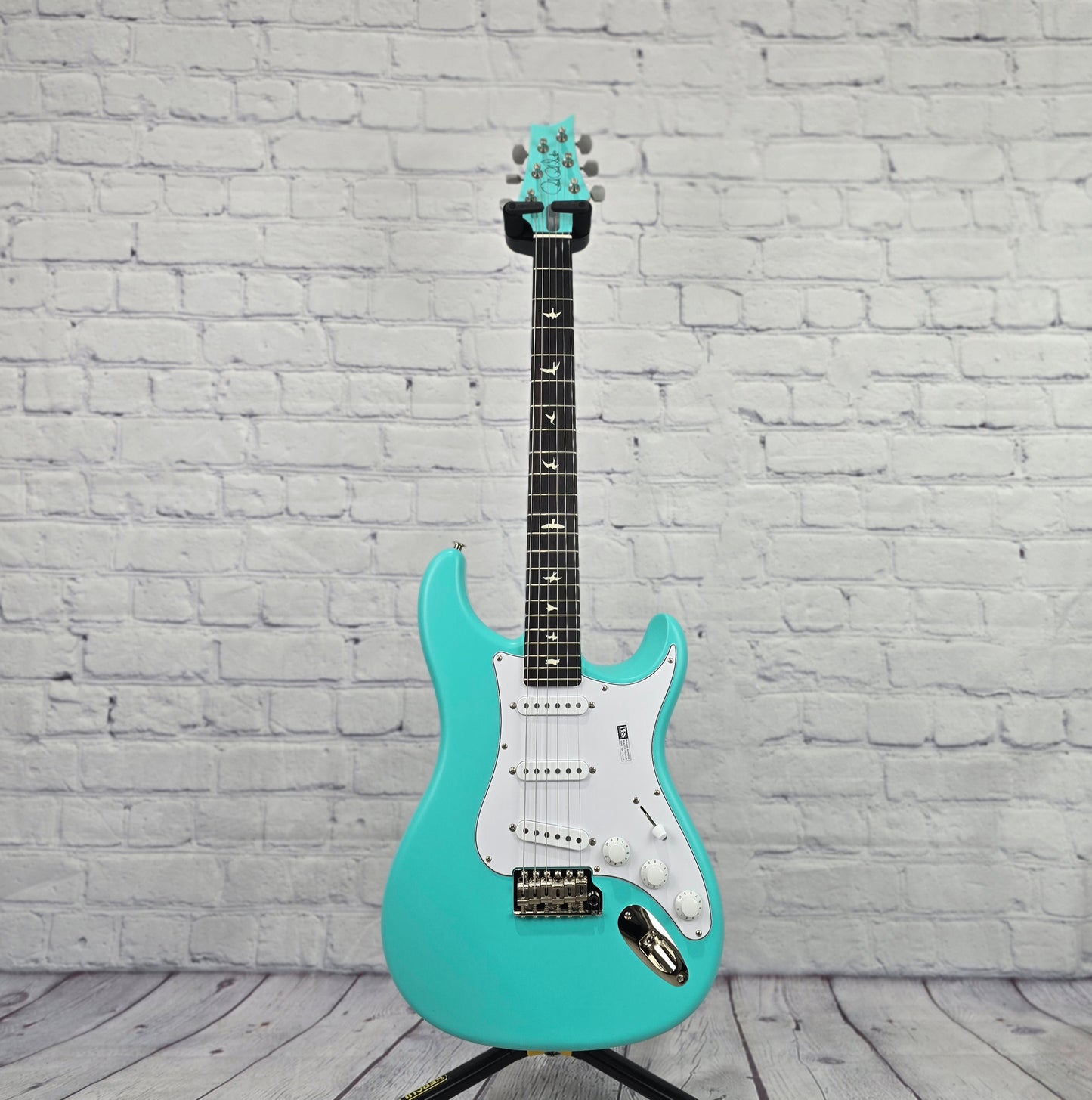 Paul Reed Smith PRS Guitars Silver Sky Limited Edition 6 String Electric Guitar Wild Blue