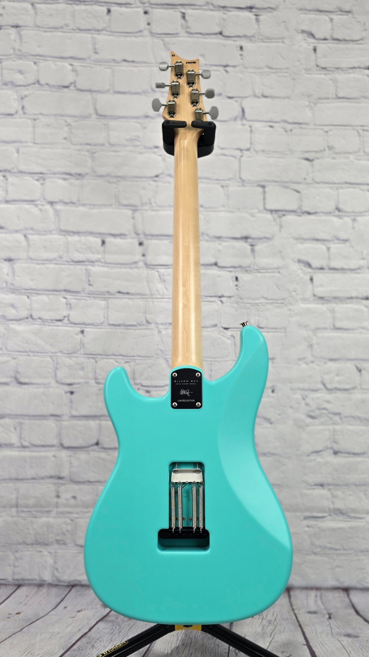 Paul Reed Smith PRS Guitars Silver Sky Limited Edition 6 String Electric Guitar Wild Blue