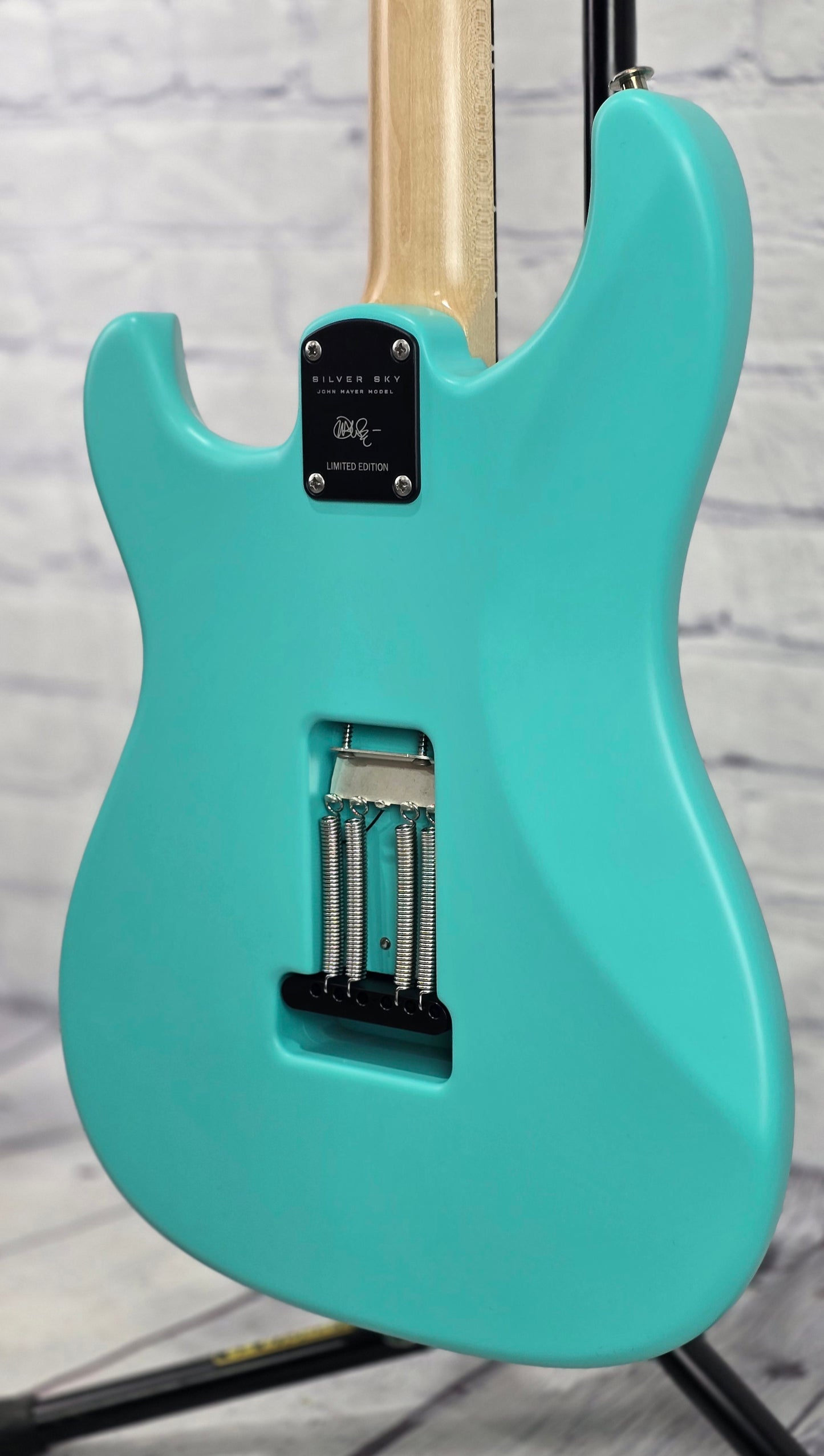 Paul Reed Smith PRS Guitars Silver Sky Limited Edition 6 String Electric Guitar Wild Blue