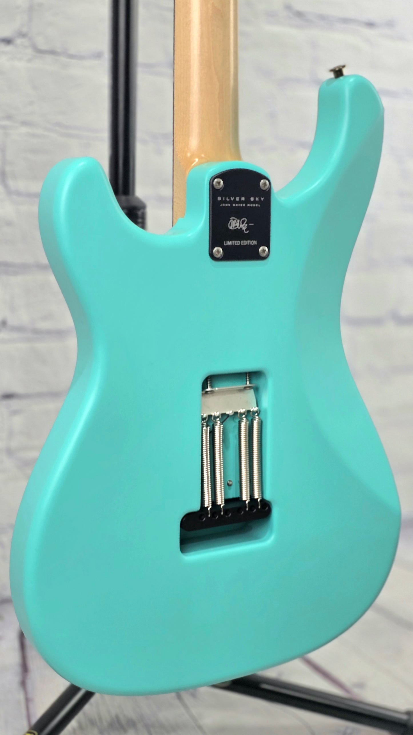 Paul Reed Smith PRS Guitars Silver Sky Limited Edition 6 String Electric Guitar Wild Blue
