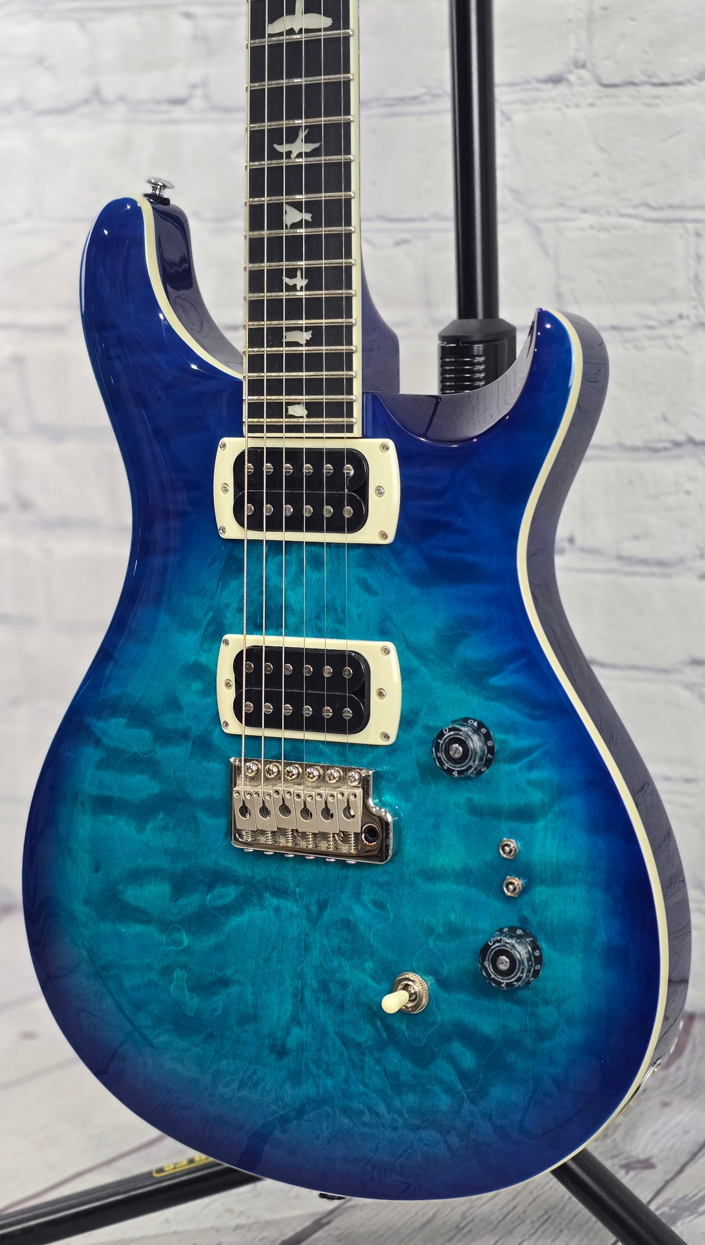 Paul Reed Smith PRS Guitars SE Custom 24-08 Quilt Electric Guitar Lake Blue