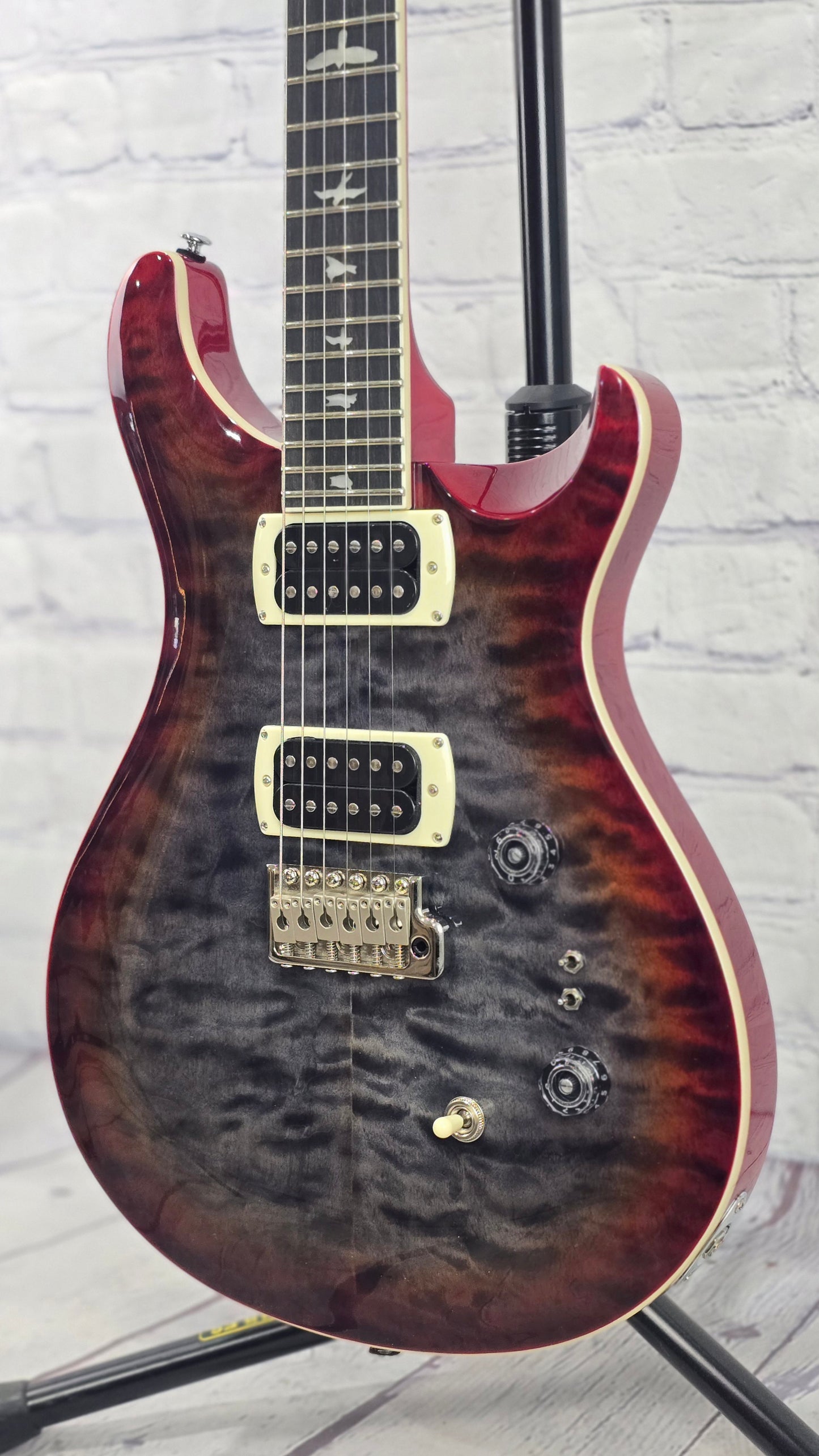 Paul Reed Smith PRS Guitars SE Custom 24-08 Quilt Electric Guitar Charcoal Cherry Burst