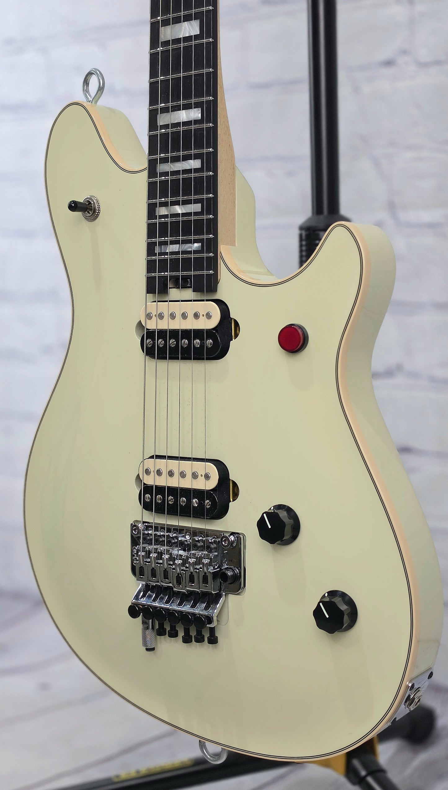 USED EVH Guitars Wolfgang USA Edward Van Halen Signature 6 String Electric Guitar Gloss Ivory