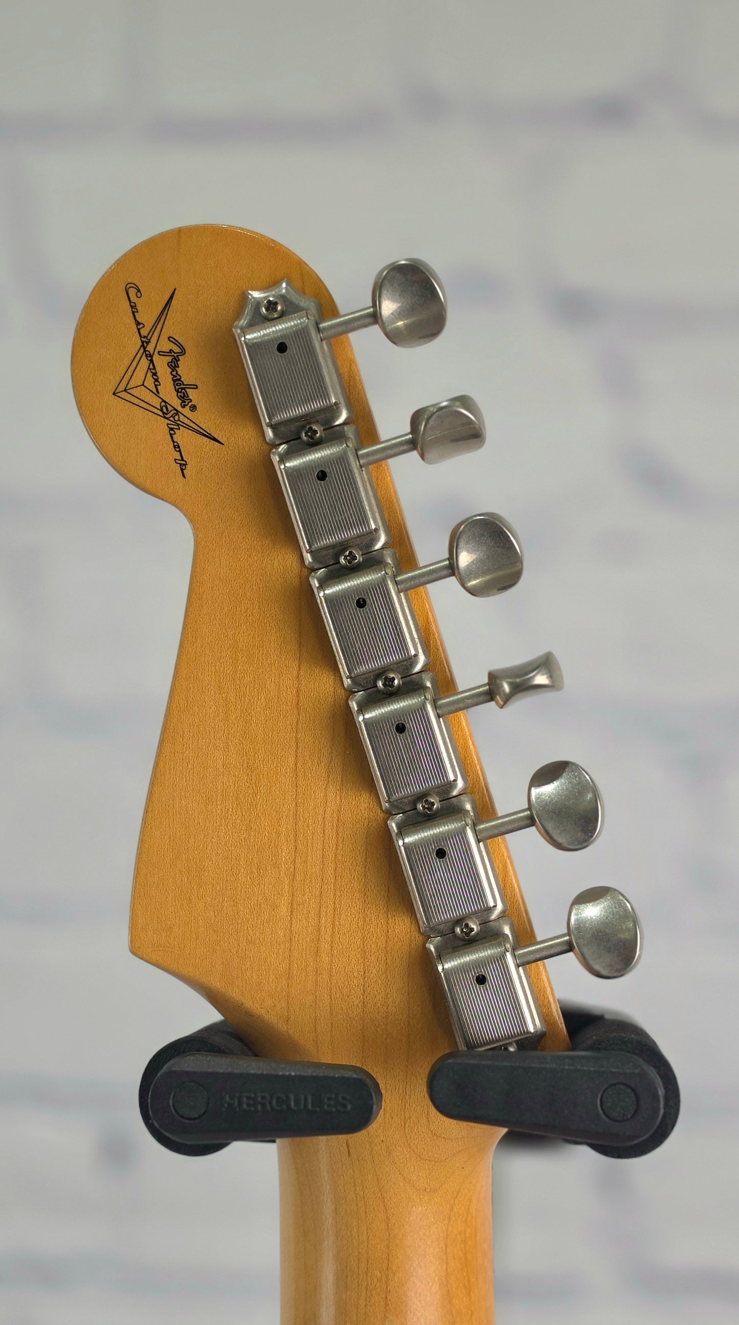 USED Fender Custom Shop 1956 Stratocaster Relic 6 String Electric Guitar Closet Classic Fiesta Red