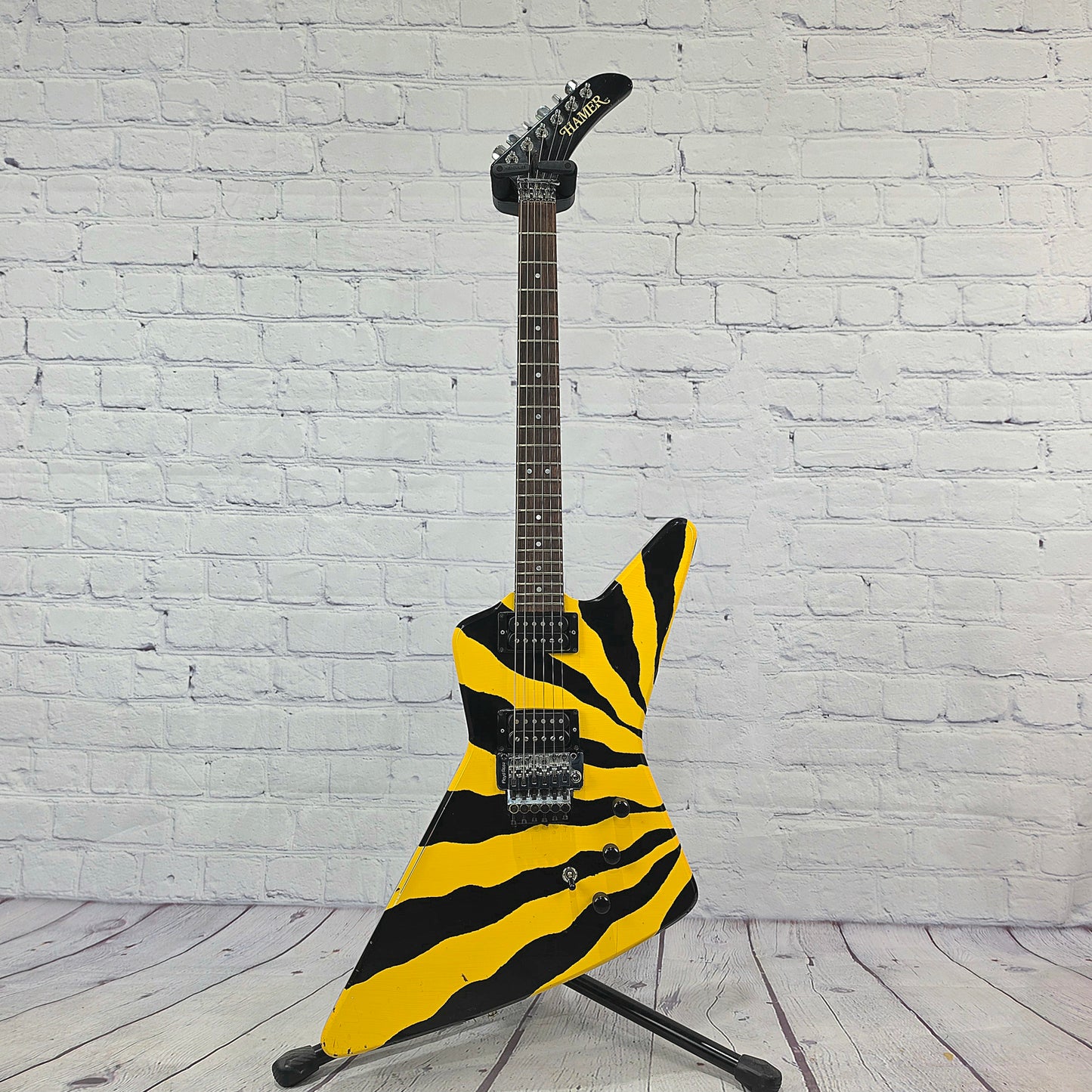 USED Hamer USA Blitz Custom Mick Mars 6 String Electric Guitar Yellow and Black Tiger Stripes 1984