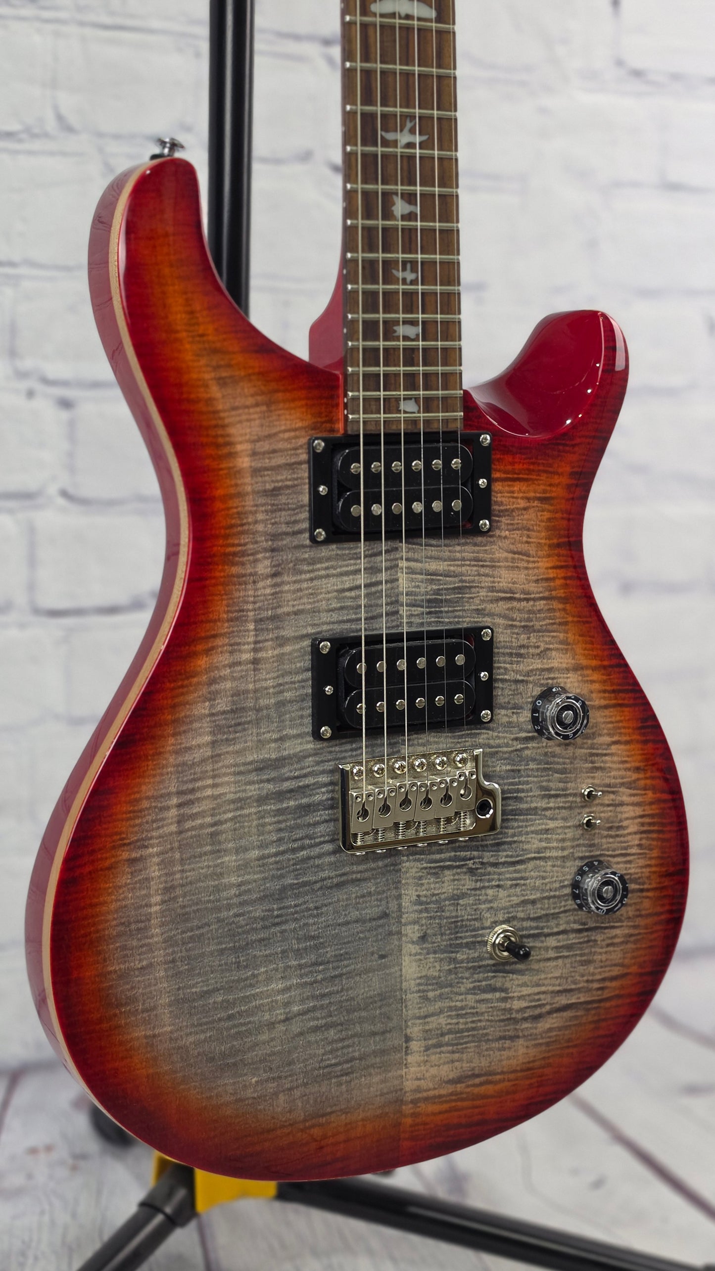 DEMO Paul Reed Smith PRS SE Custom 24-08 Electric Guitar Charcoal Cherry Burst