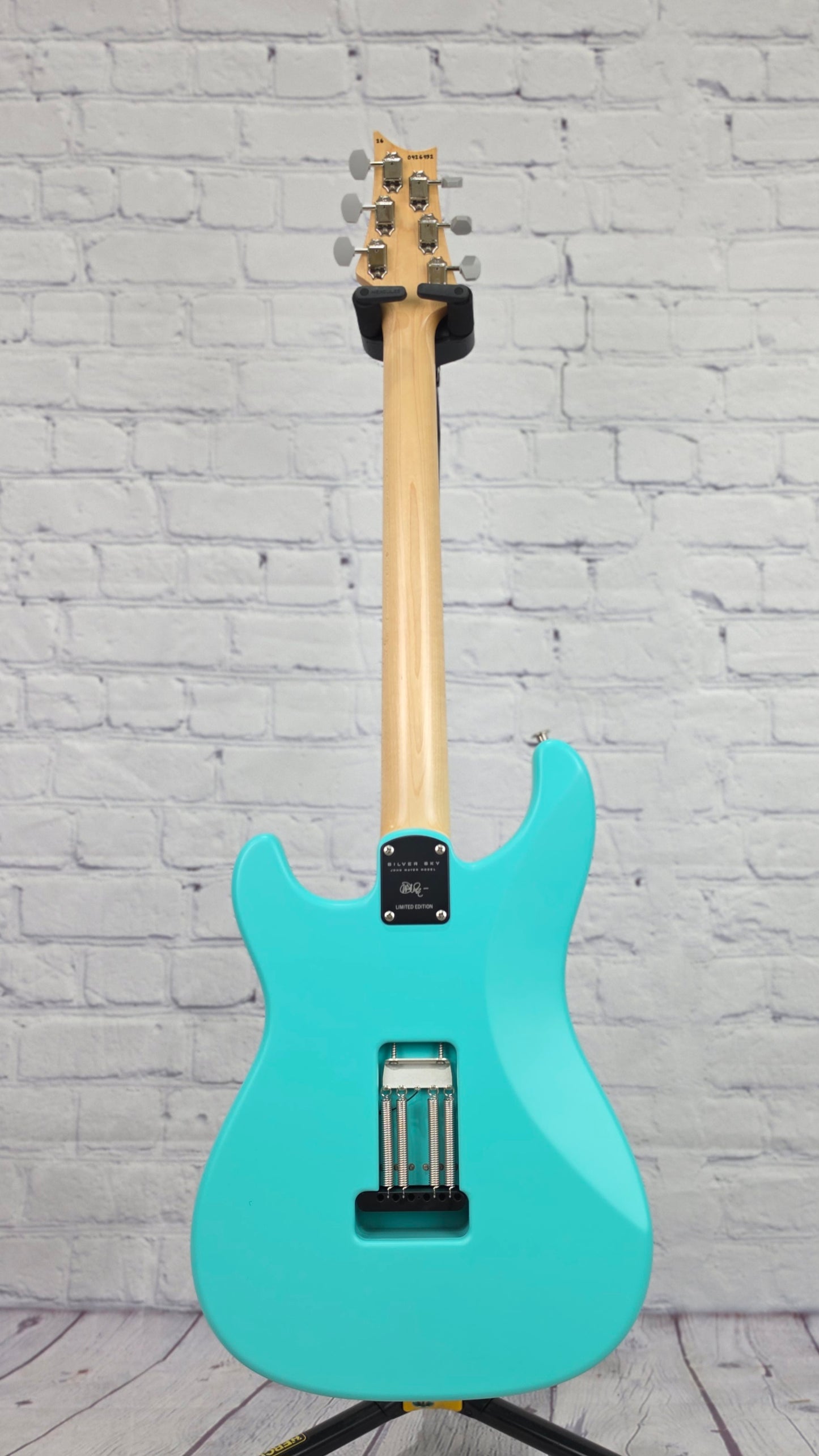 Paul Reed Smith PRS Guitars Silver Sky Limited Edition 6 String Electric Guitar Wild Blue