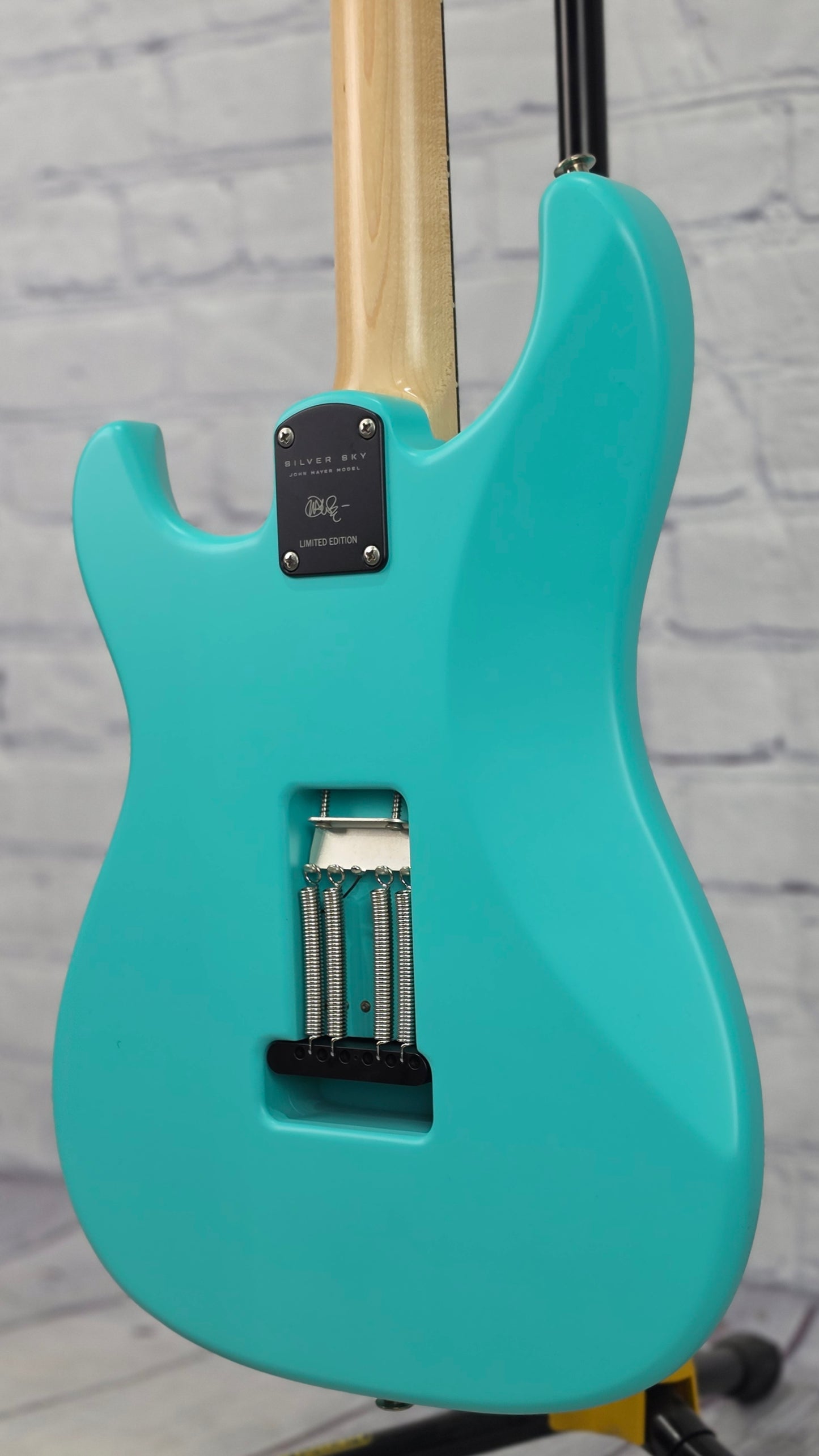 Paul Reed Smith PRS Guitars Silver Sky Limited Edition 6 String Electric Guitar Wild Blue