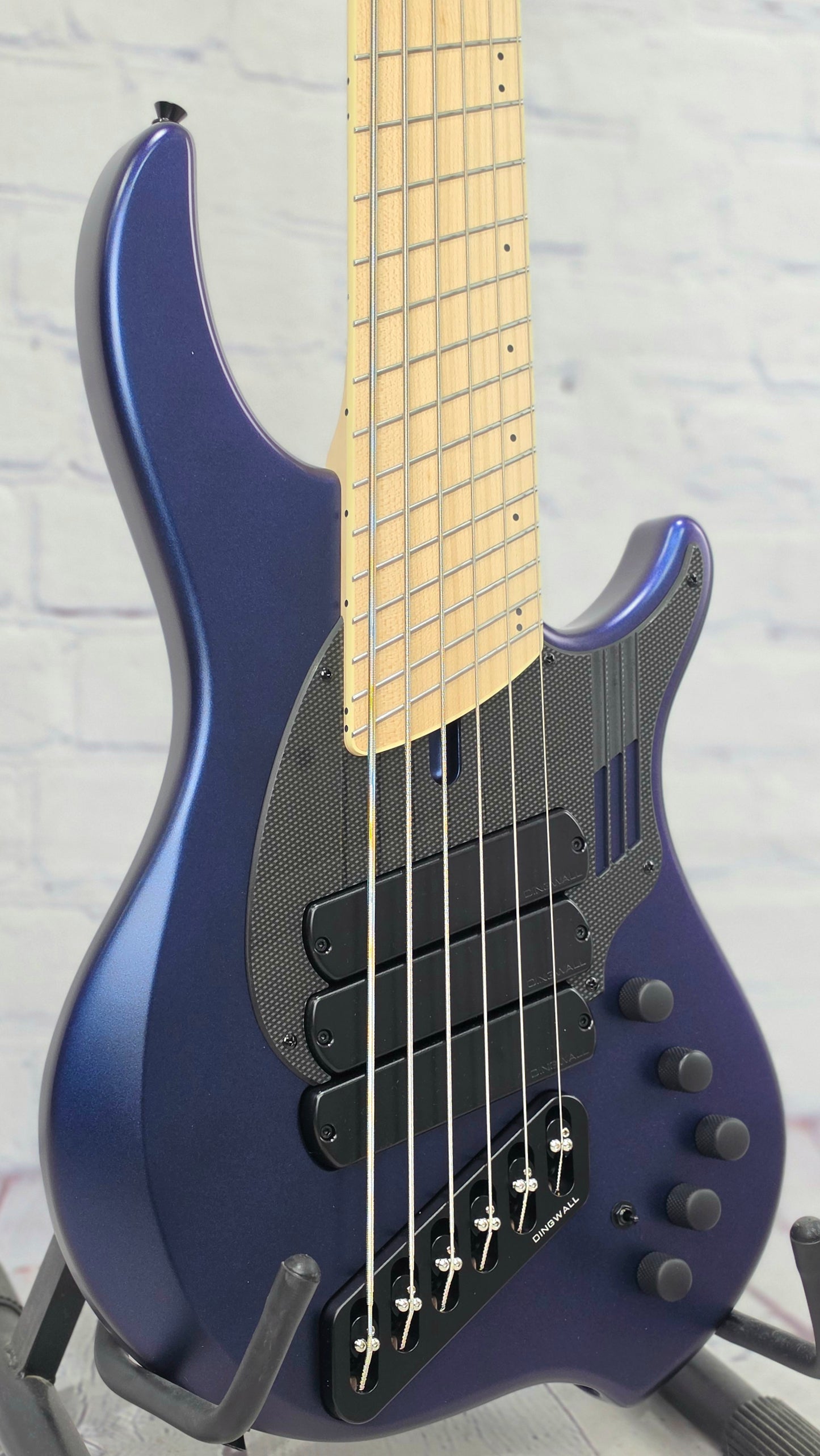 Dingwall Guitars NG3 MBP Nolly 6 String Bass Guitar Matte Blue-To-Purple Colorshift