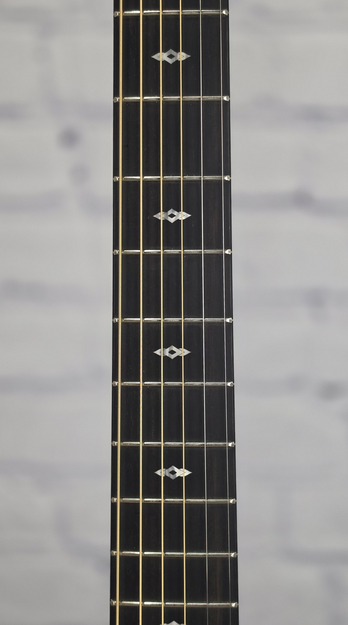 USED Taylor Guitars Sunset Blvd 214CE DLX SEB 6 String Acoustic Guitar Shaded Edgeburst