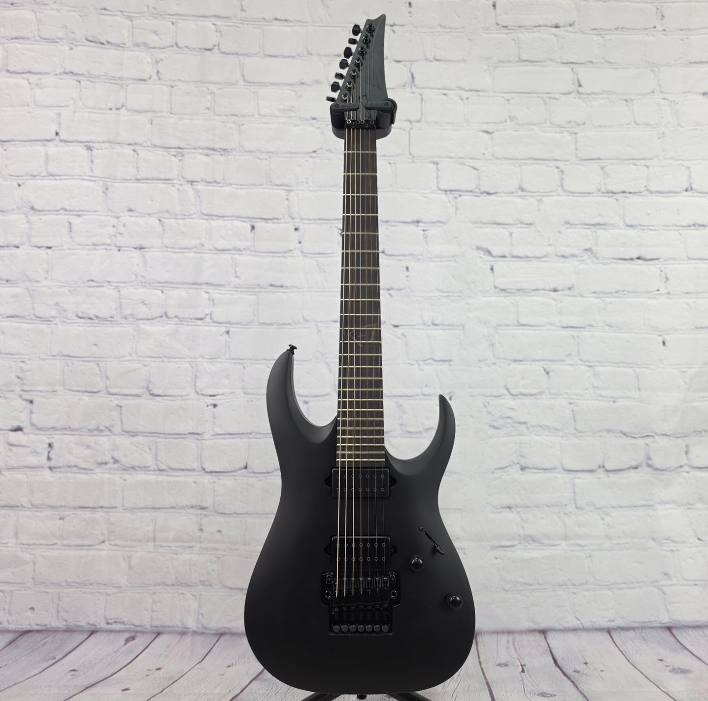 Ibanez K7 Korn K7YIN Munky Signature 7 String Electric Guitar Black