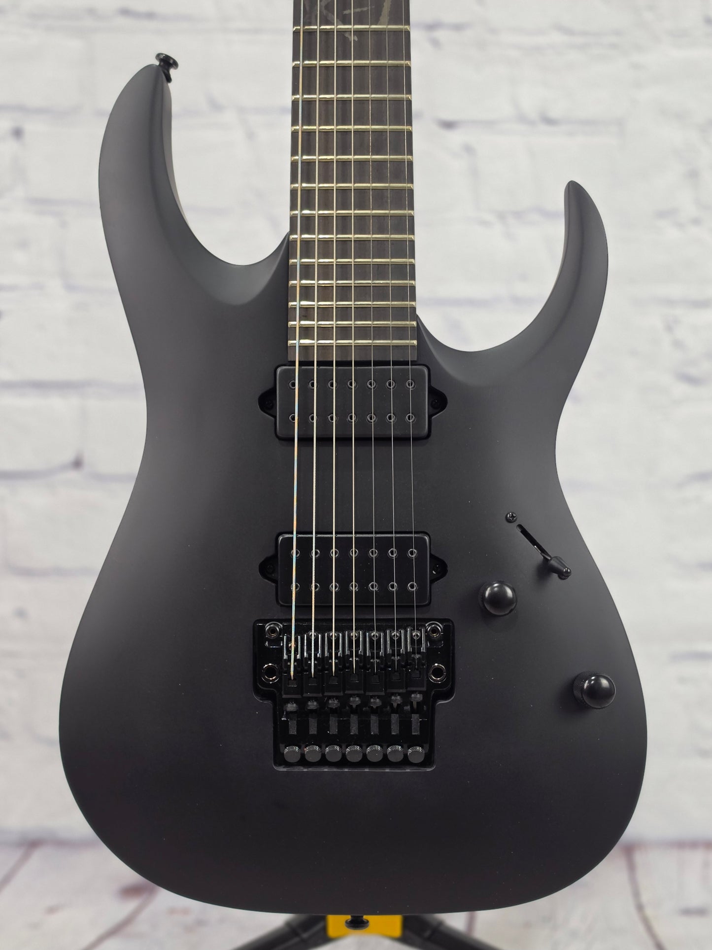Ibanez K7 Korn K7YIN Munky Signature 7 String Electric Guitar Black