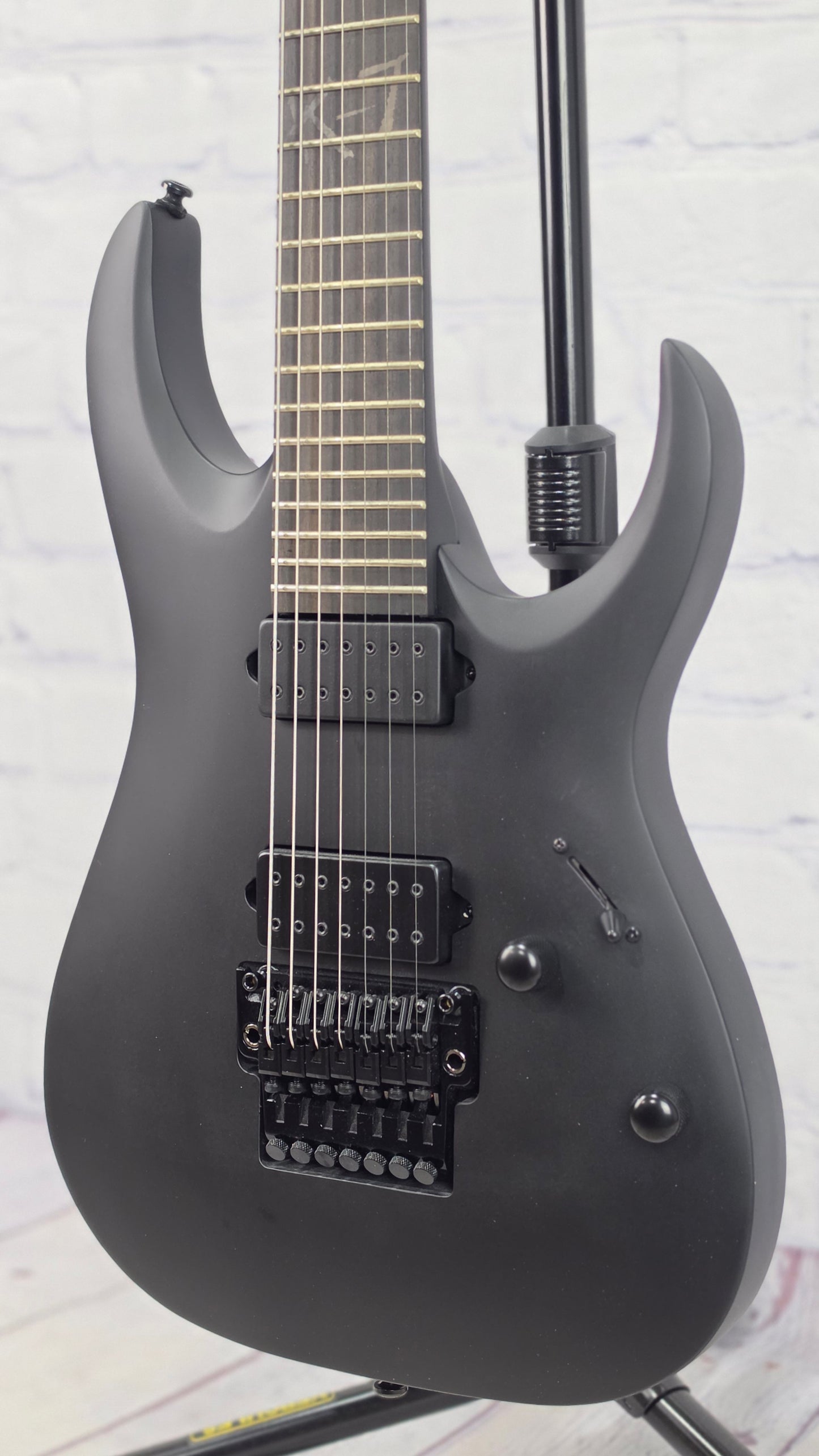 Ibanez K7 Korn K7YIN Munky Signature 7 String Electric Guitar Black