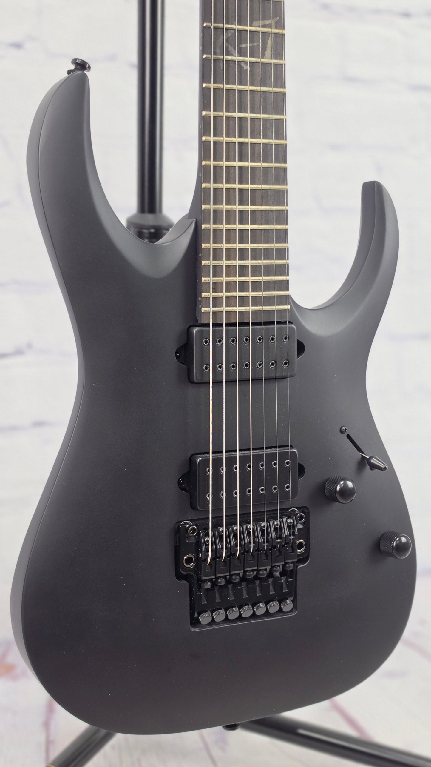 Ibanez K7 Korn K7YIN Munky Signature 7 String Electric Guitar Black