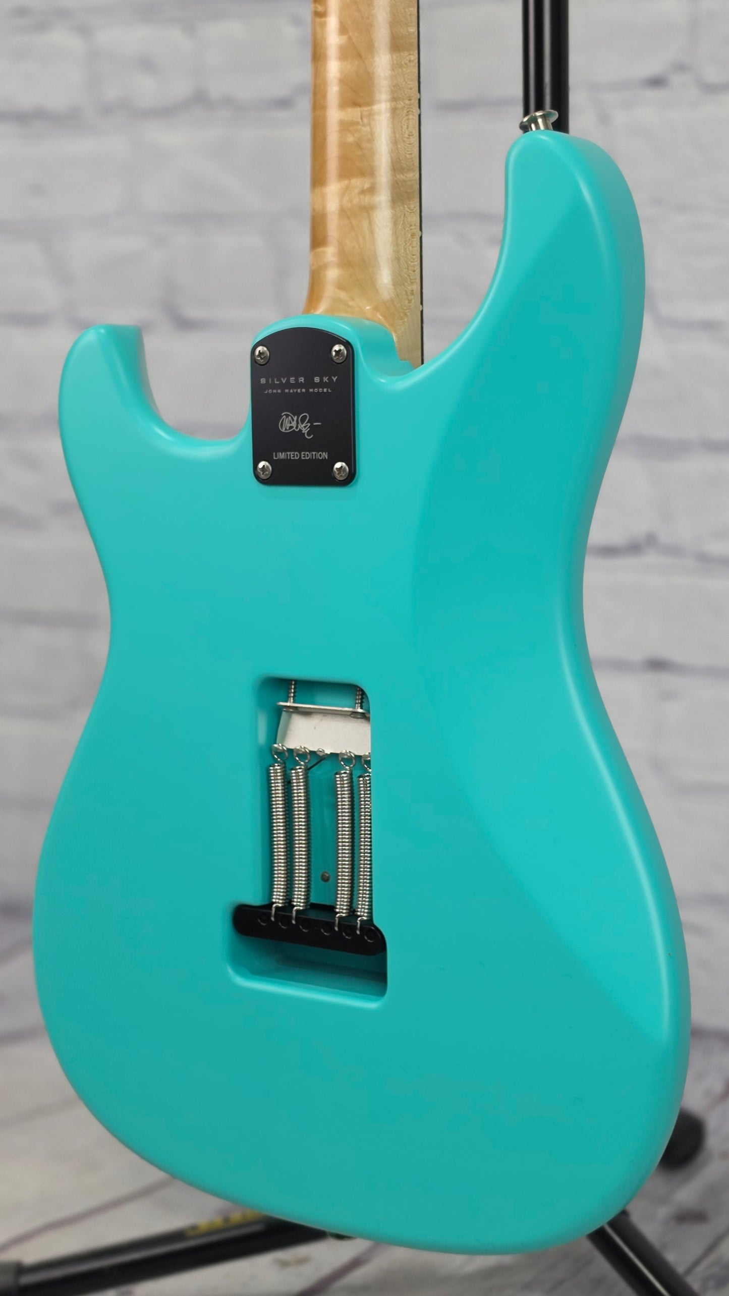 Paul Reed Smith PRS Guitars Silver Sky Limited Edition 6 String Electric Guitar Wild Blue
