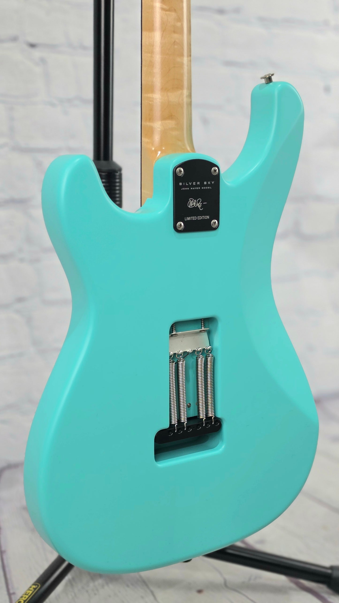 Paul Reed Smith PRS Guitars Silver Sky Limited Edition 6 String Electric Guitar Wild Blue