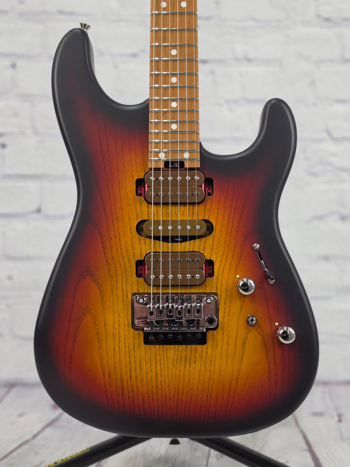 Charvel Guitars Guthrie Govan Signature MJ San Dimas SD24 CM 6 String Electric Guitar 3 Tone Sunburst