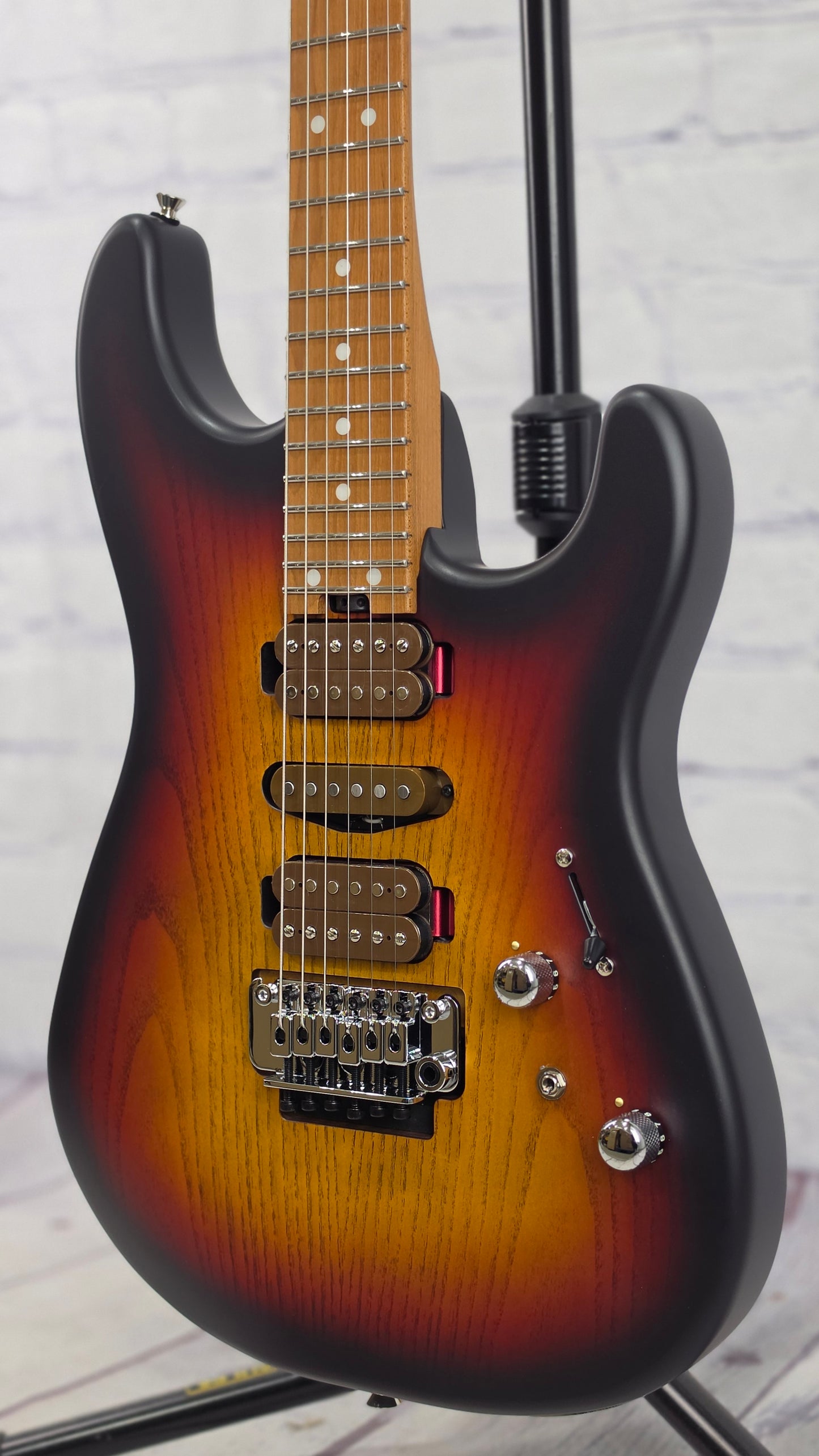 Charvel Guitars Guthrie Govan Signature MJ San Dimas SD24 CM 6 String Electric Guitar 3 Tone Sunburst