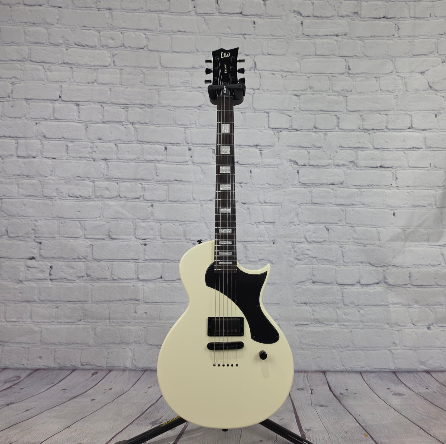 ESP LTD Deluxe EC-01FT 6 String Electric Guitar Olympic White