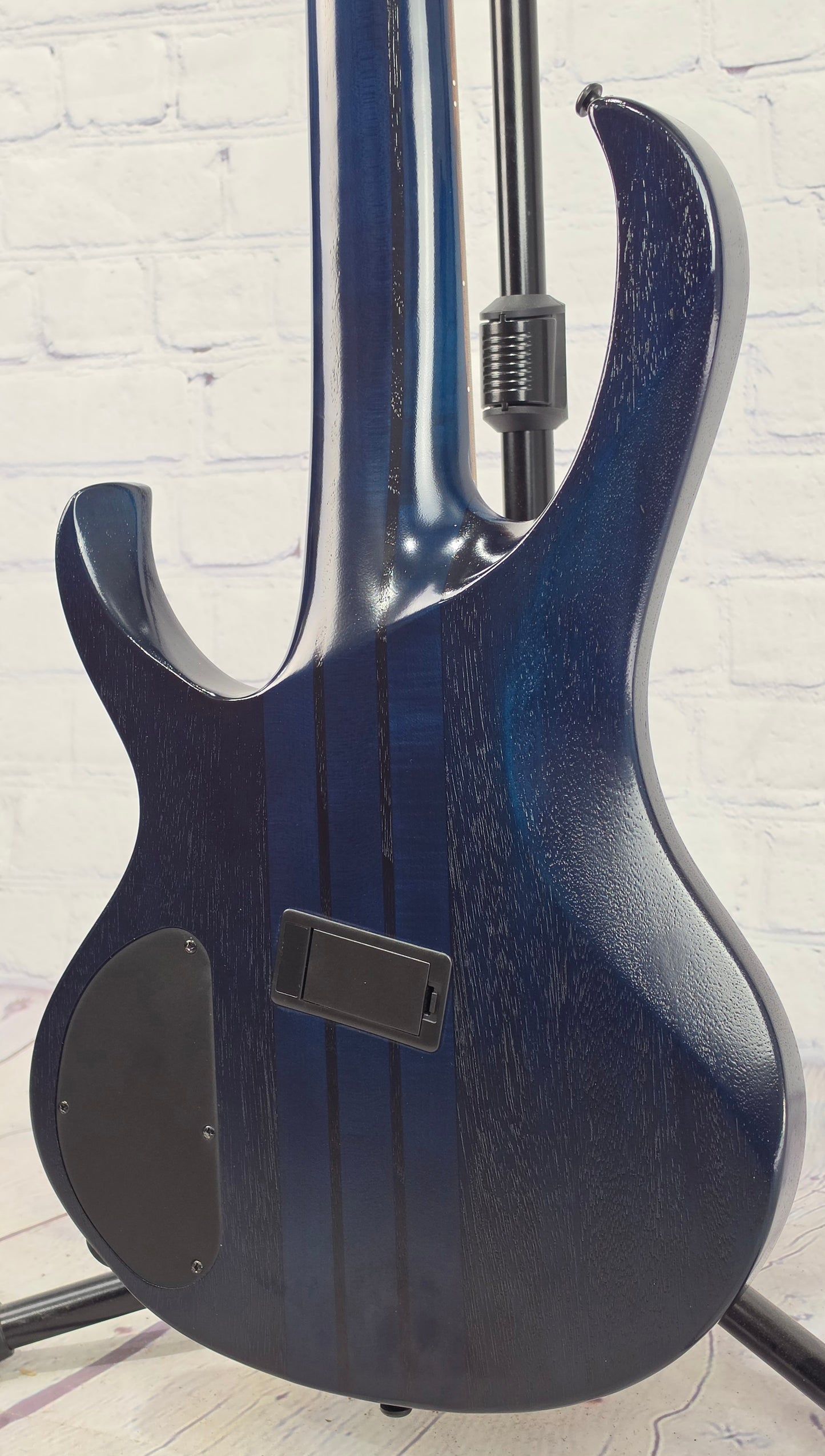 USED Ibanez Bass Workshop BTB605LM BKF 5 String Multiscale Bass Cosmic Starburst Low Gloss
