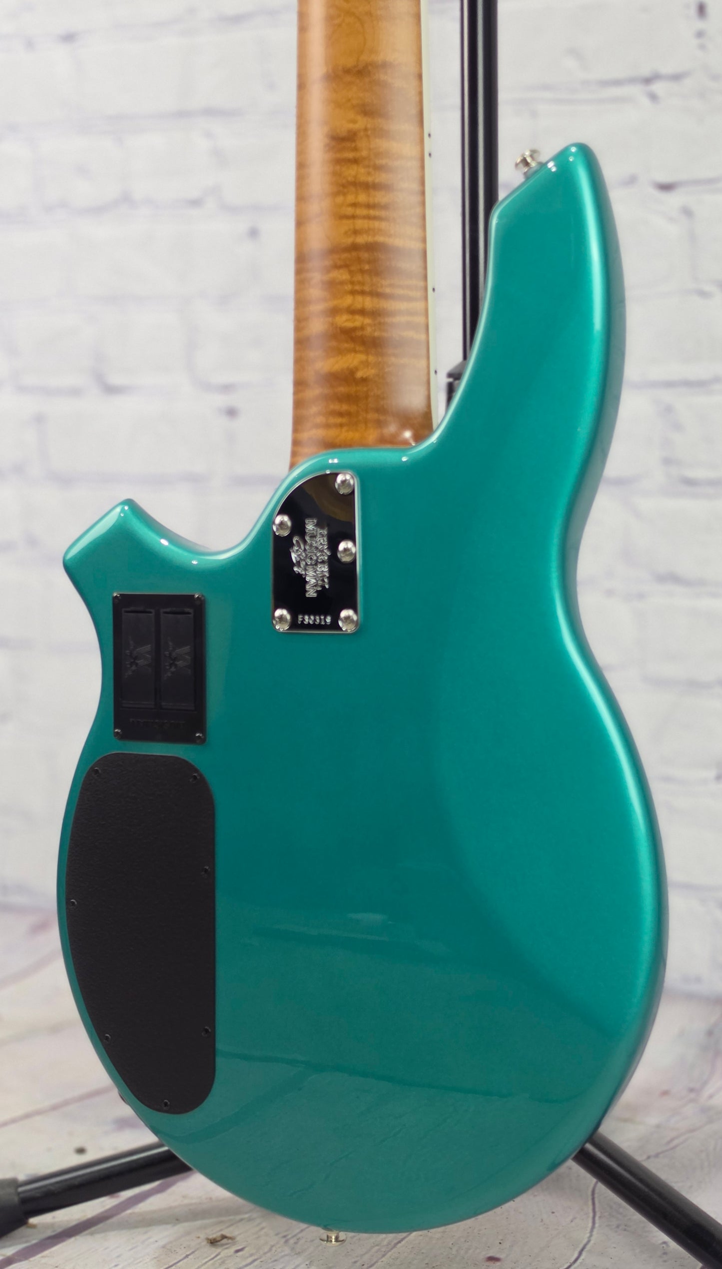 USED Ernie Ball Music Man BFR Bongo HH 6 String Bass Grabber Green Limited Edition