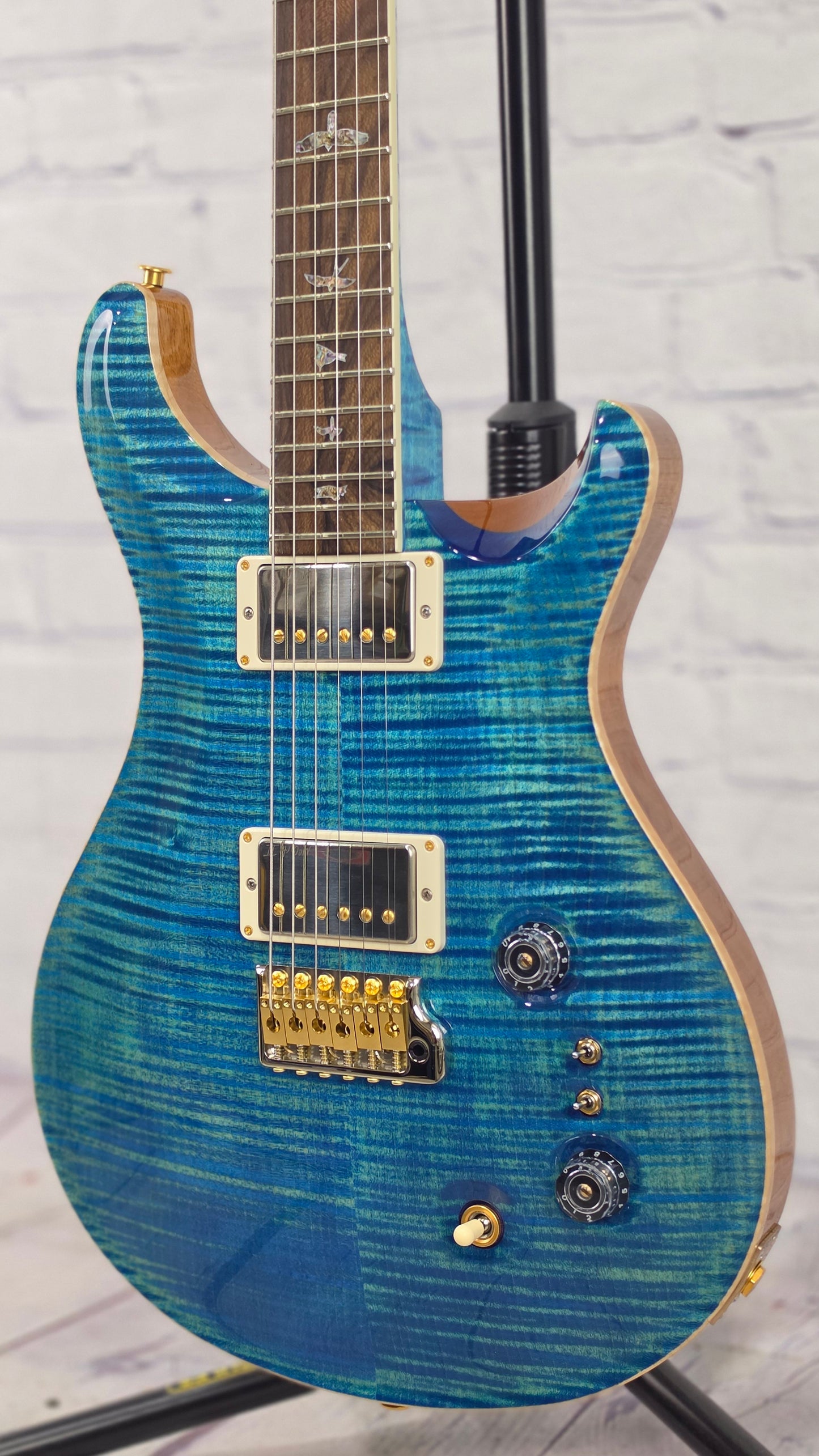 Paul Reed Smith PRS Guitars Wood Library McCarty 6 String Electric Guitar 10 Top Arctic Blue Natural Back 408 Switching