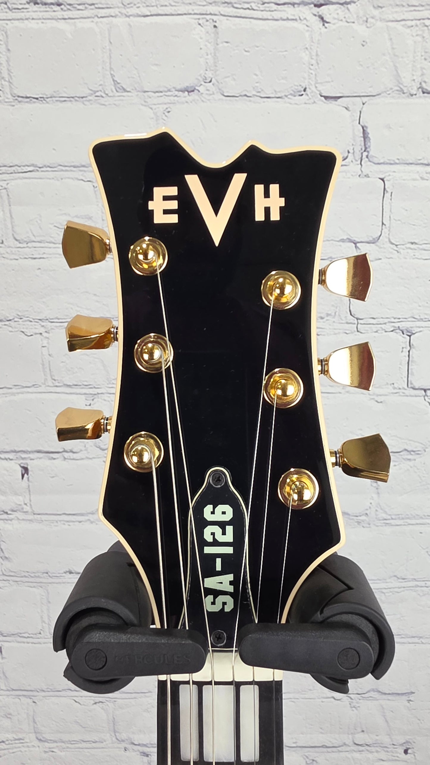 EVH Guitars SA-126 Special 6 String Electric Guitar Platinum Pearl Metallic