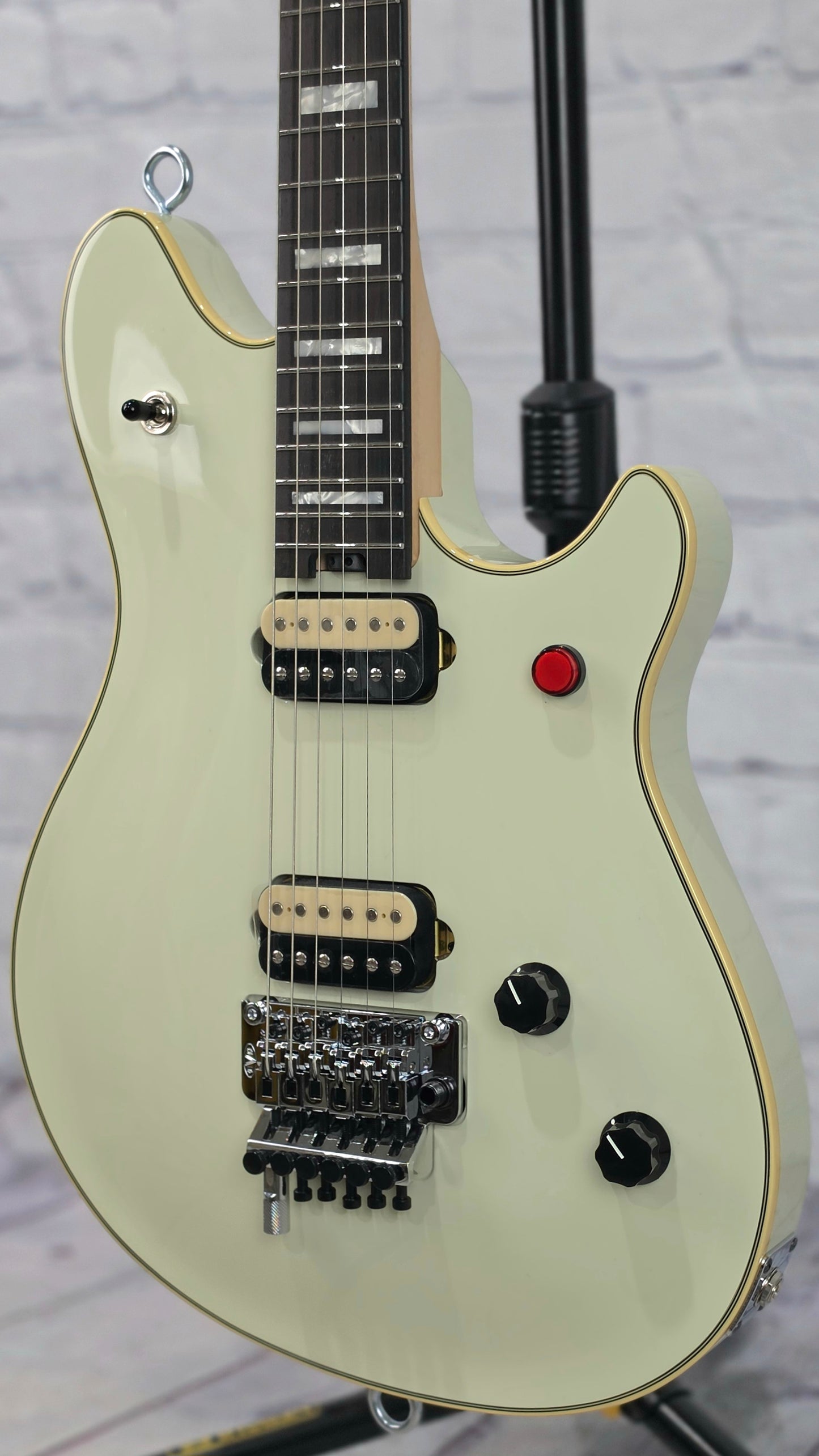 EVH Guitars MIJ Series EVH Signature Wolfgang 6 String Electric Guitar