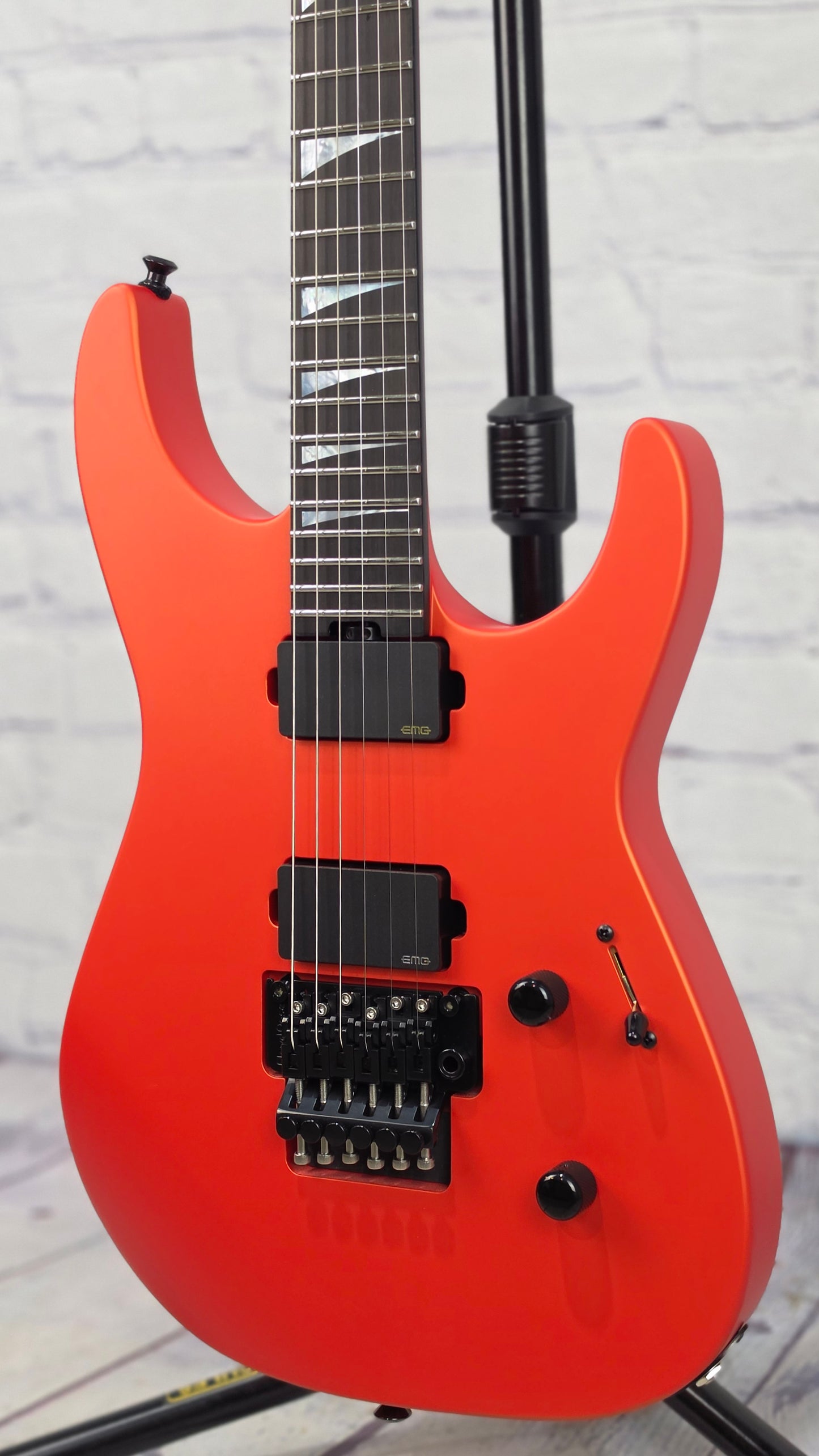 Jackson Guitars American Series Soloist SL2MG 6 String Electric Guitar Satin Lambo Orange